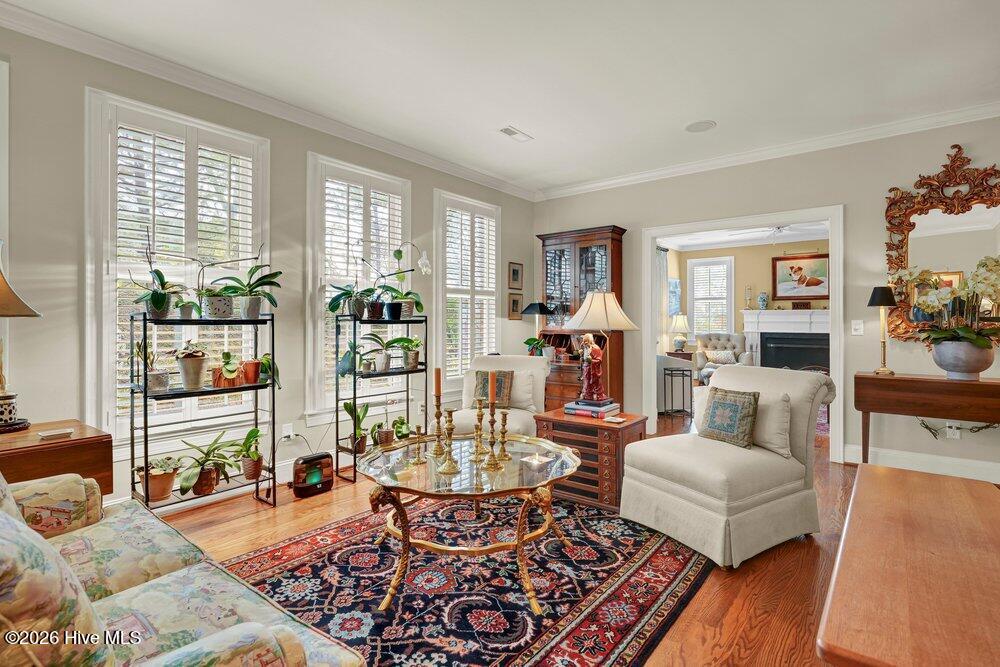 100561548 | Photo 15