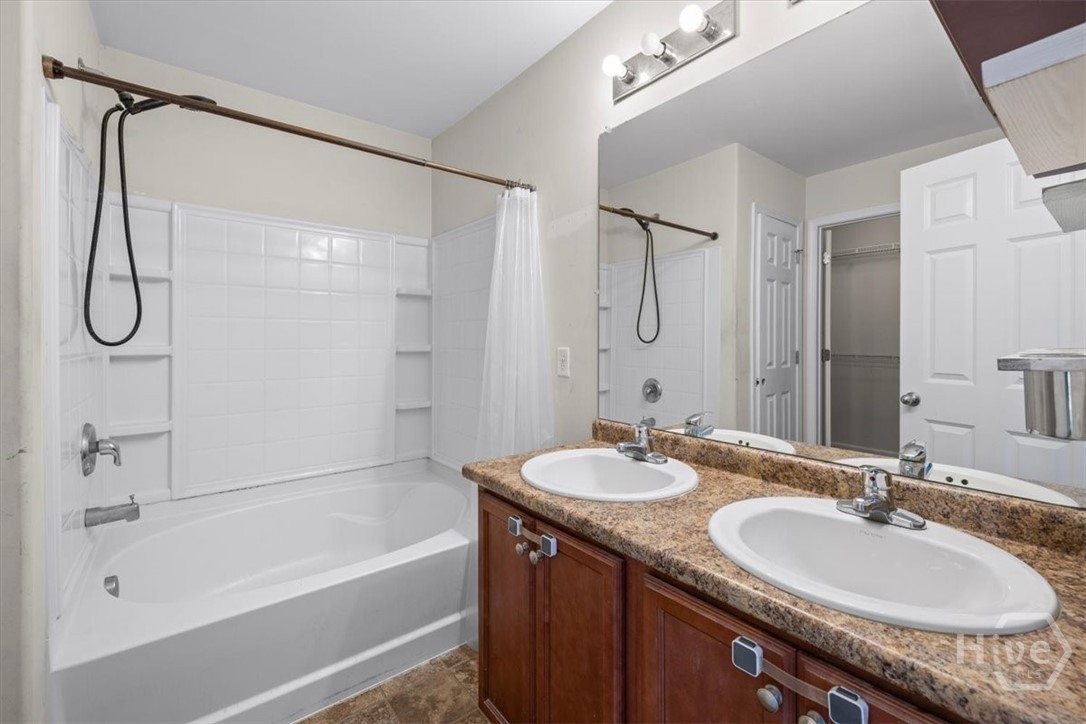 Primary bath
