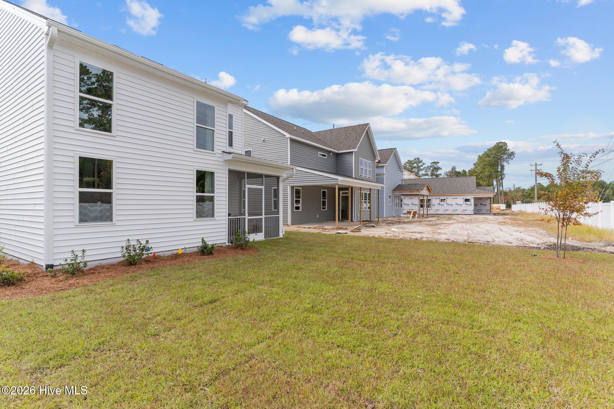 100550054 | Photo 38