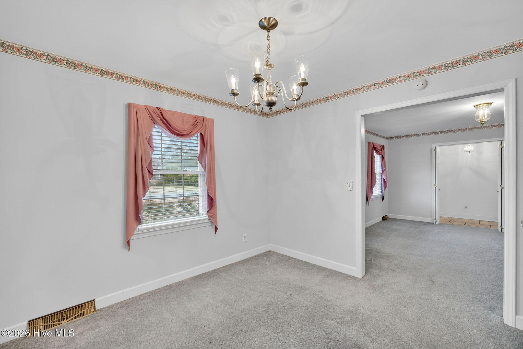 100556138 | Photo 17