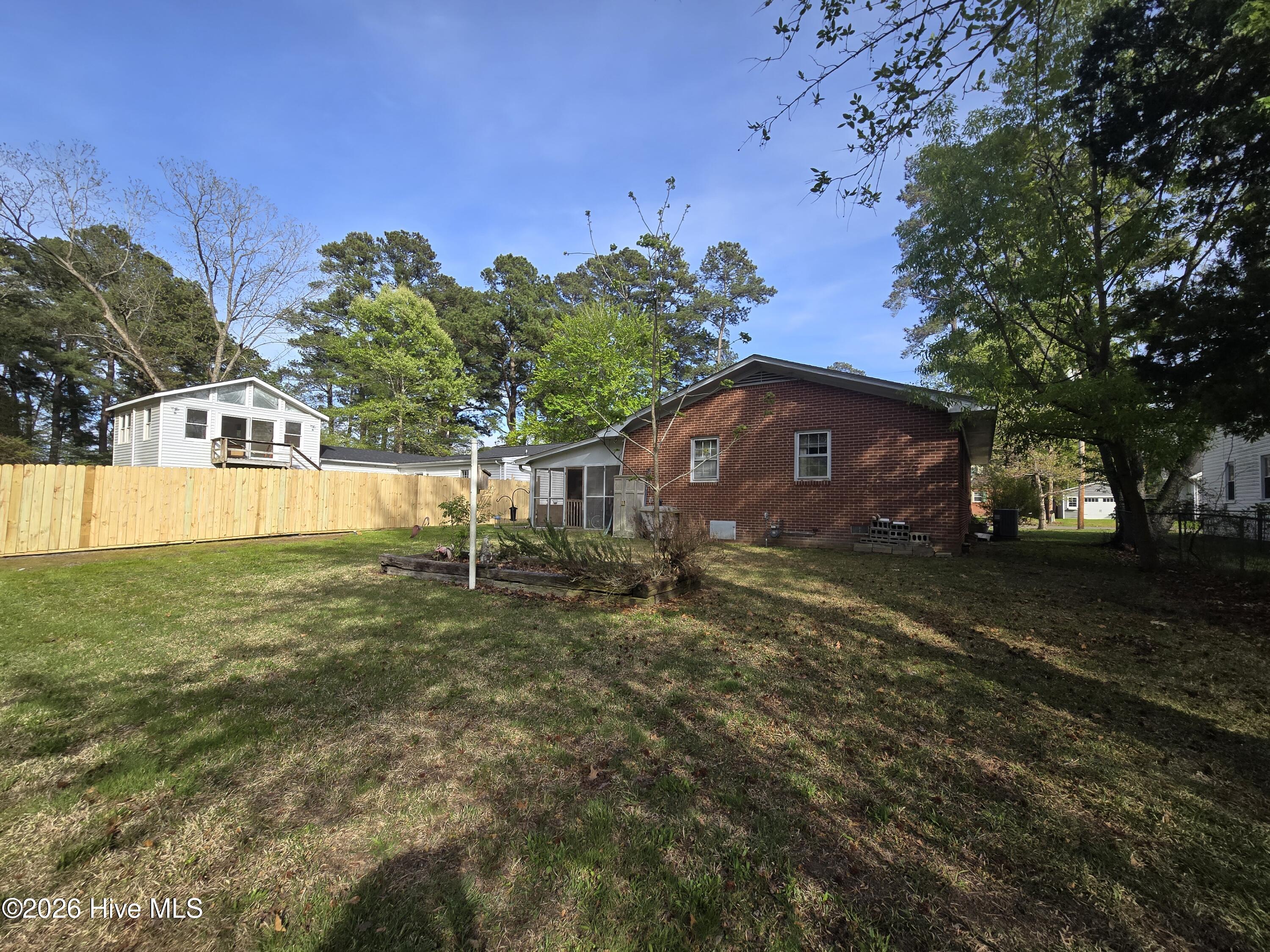 1221 Crescent Drive, Elizabeth City, NC, 27909