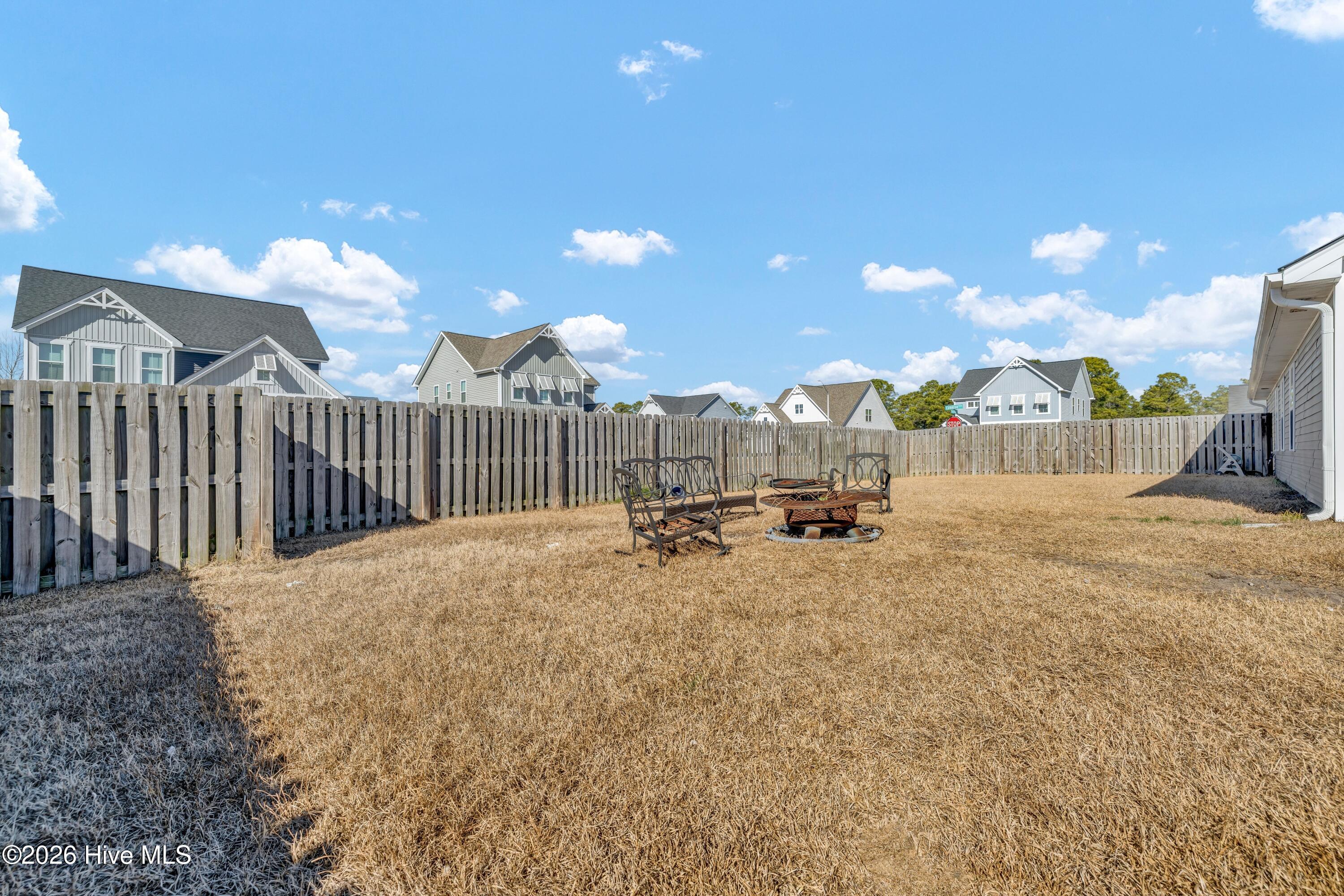 100551706 | Photo 31