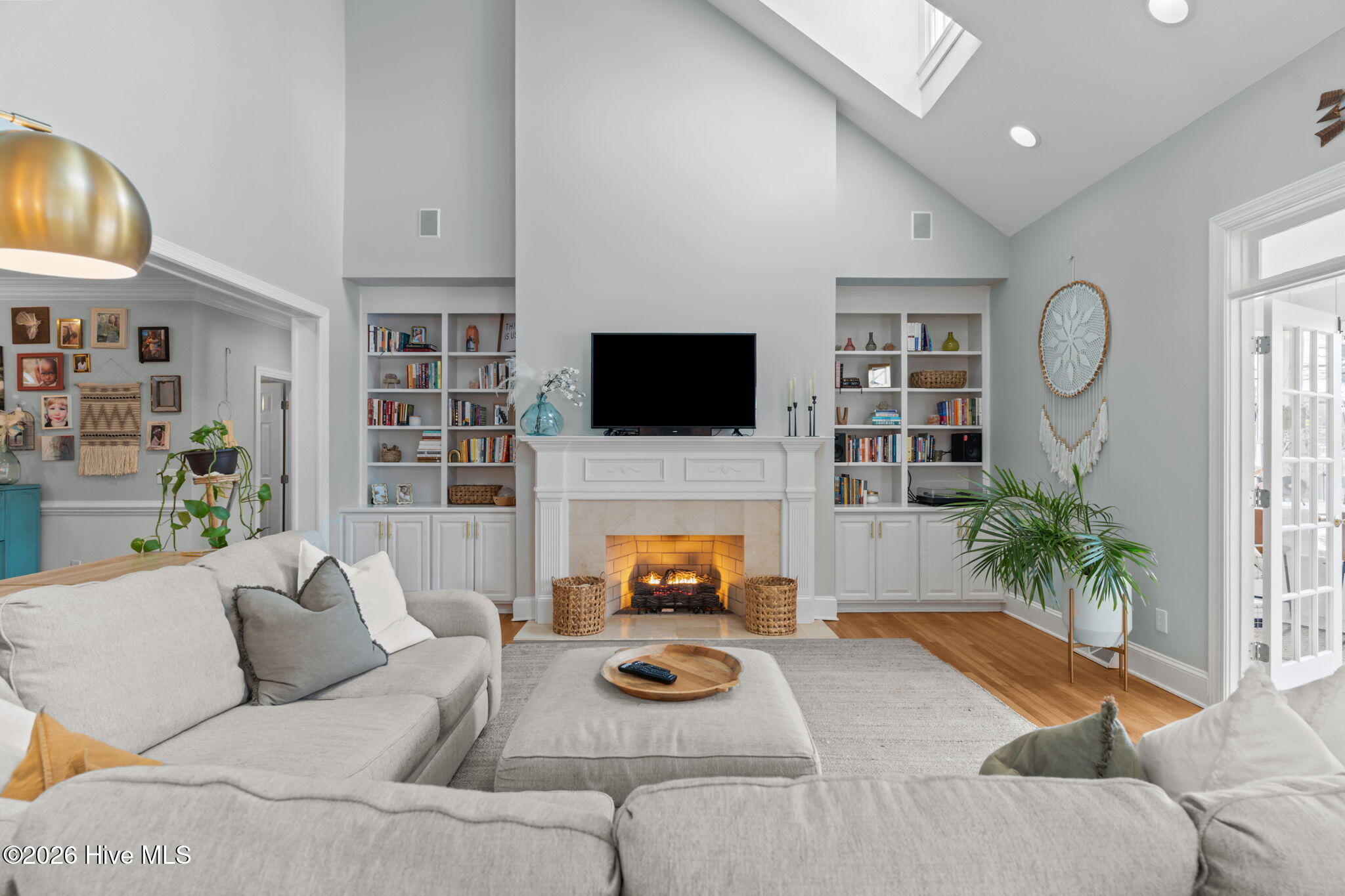 100556874 | Photo 18