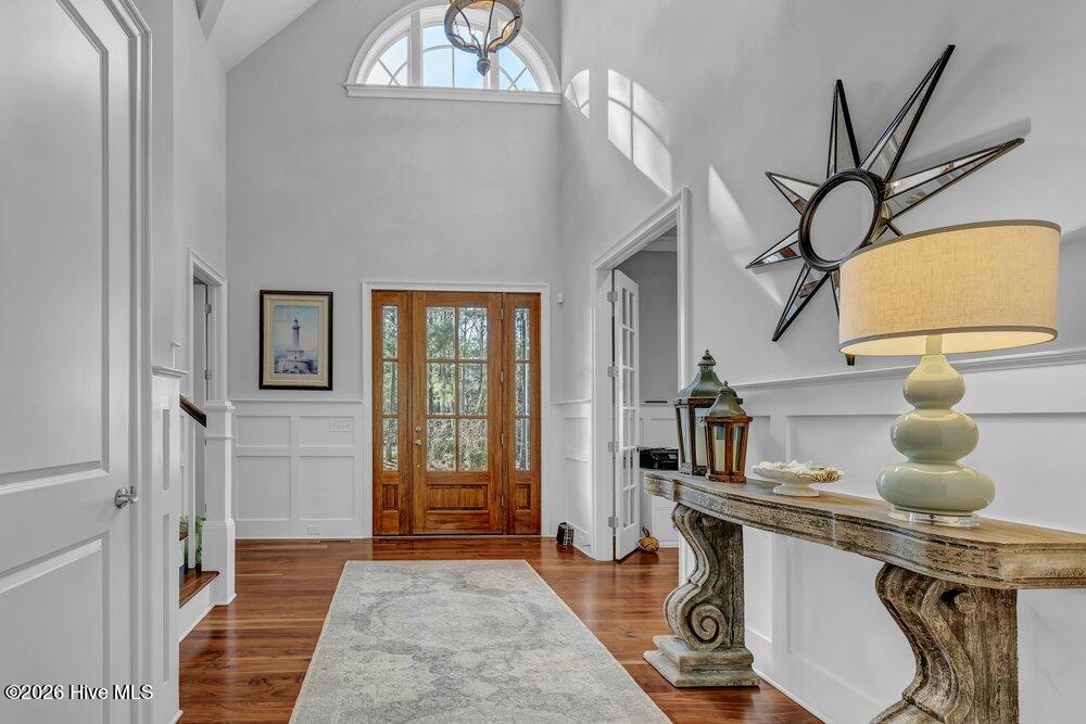 100563966 | Photo 20