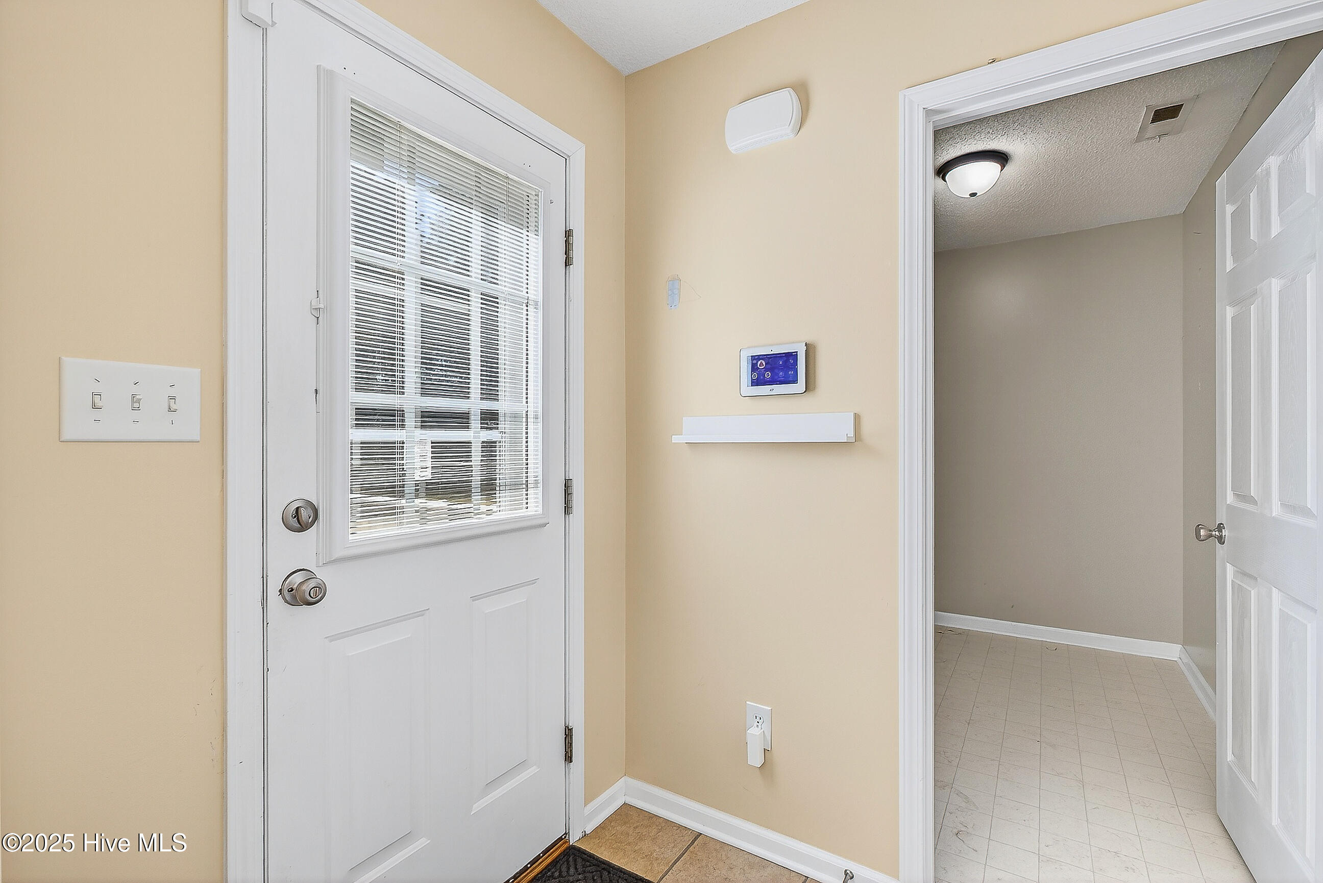 100540052 | Photo 27