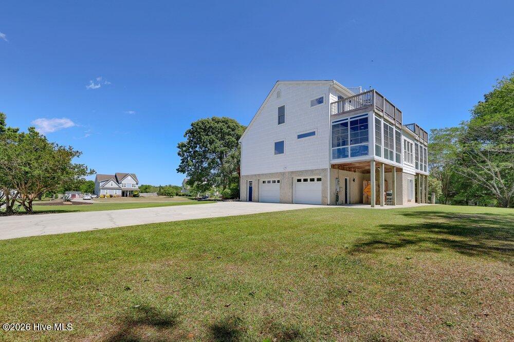 100569343 | Photo 42