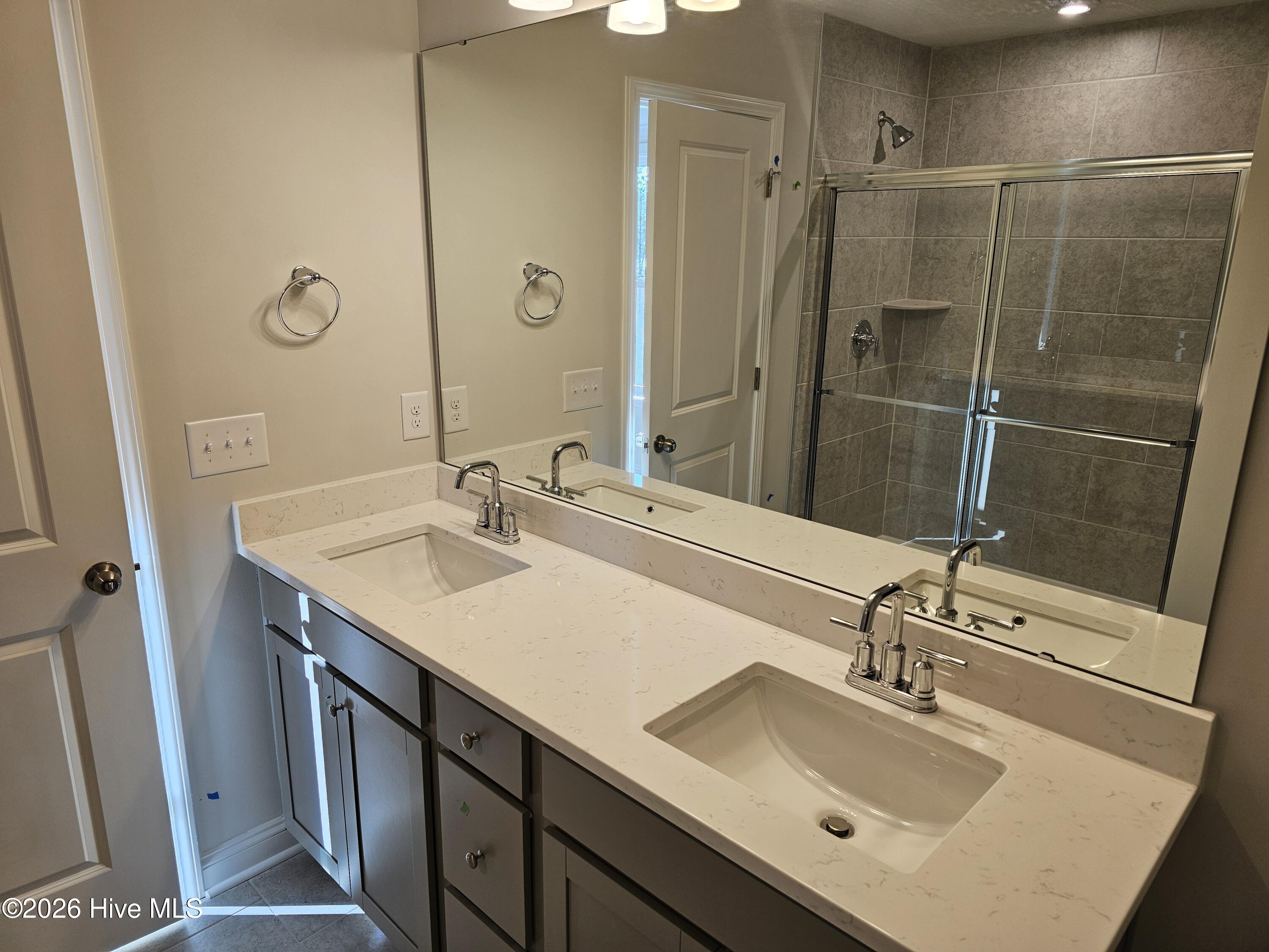 100531548 | Photo 18