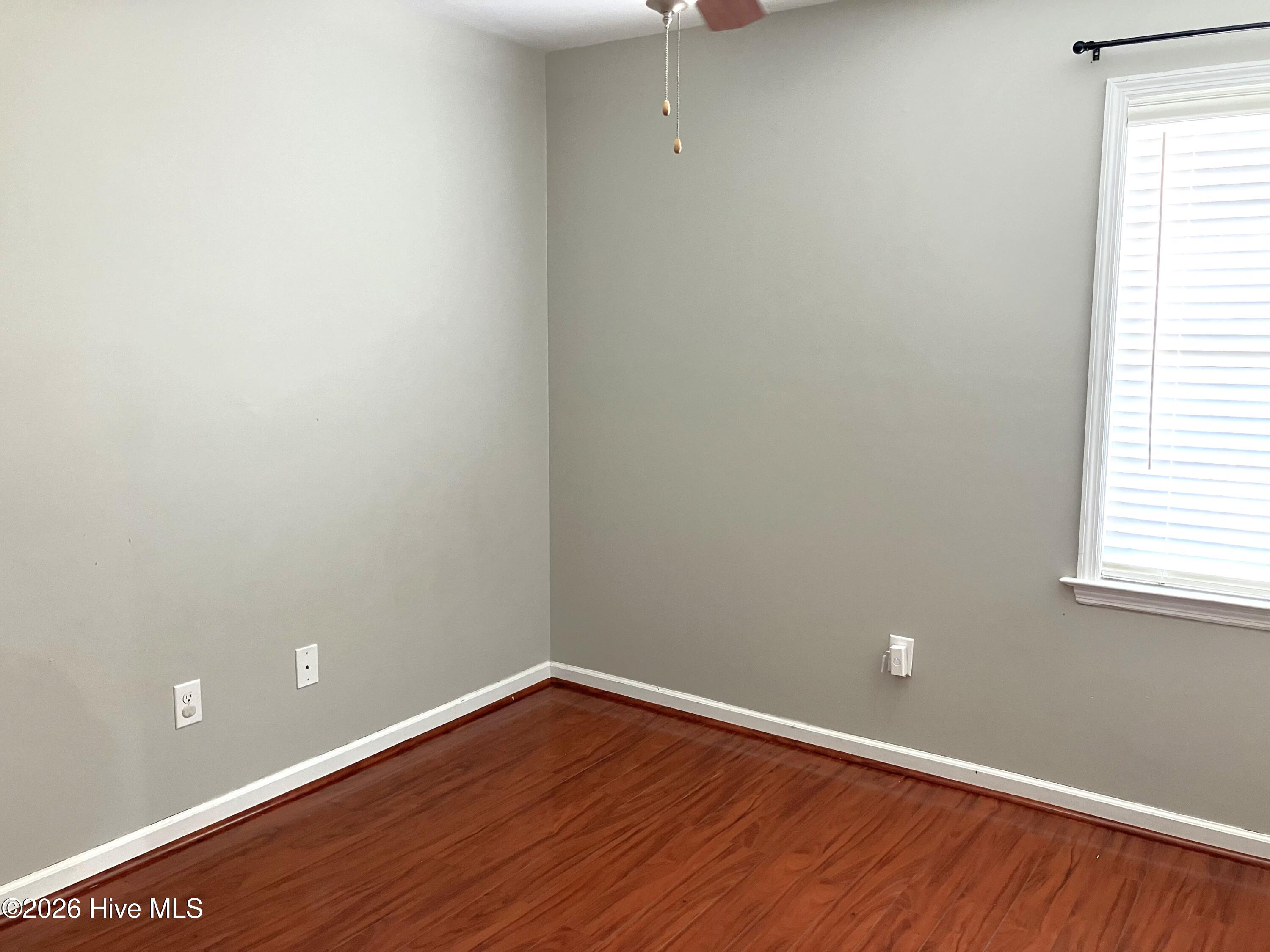 100550240 | Photo 21