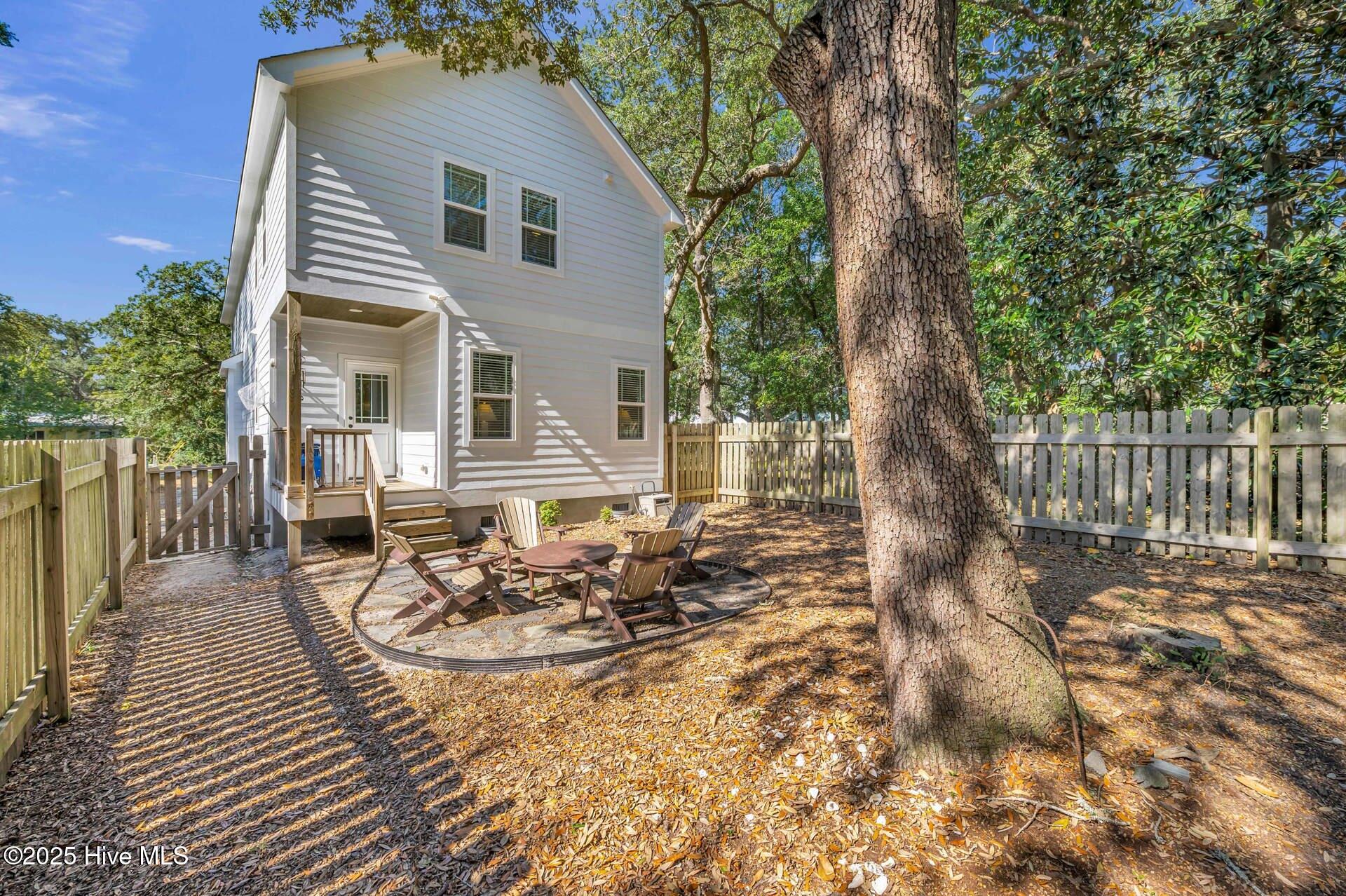 100538274 | Photo 43