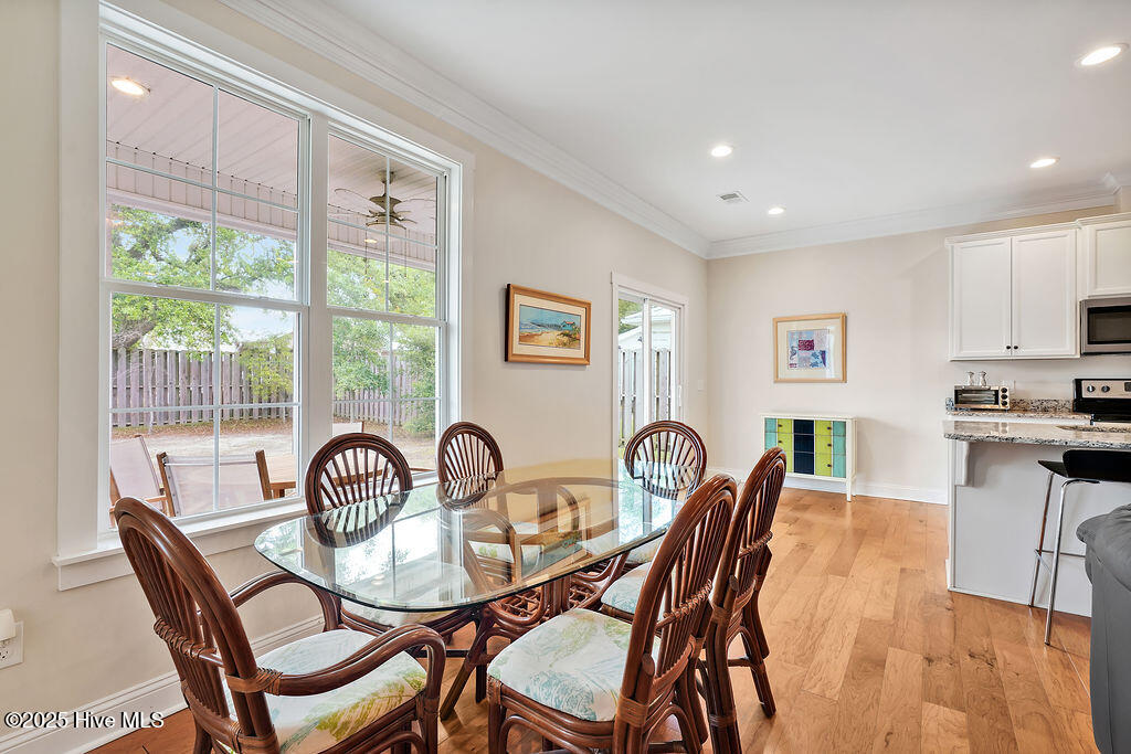 100504186 | Photo 19