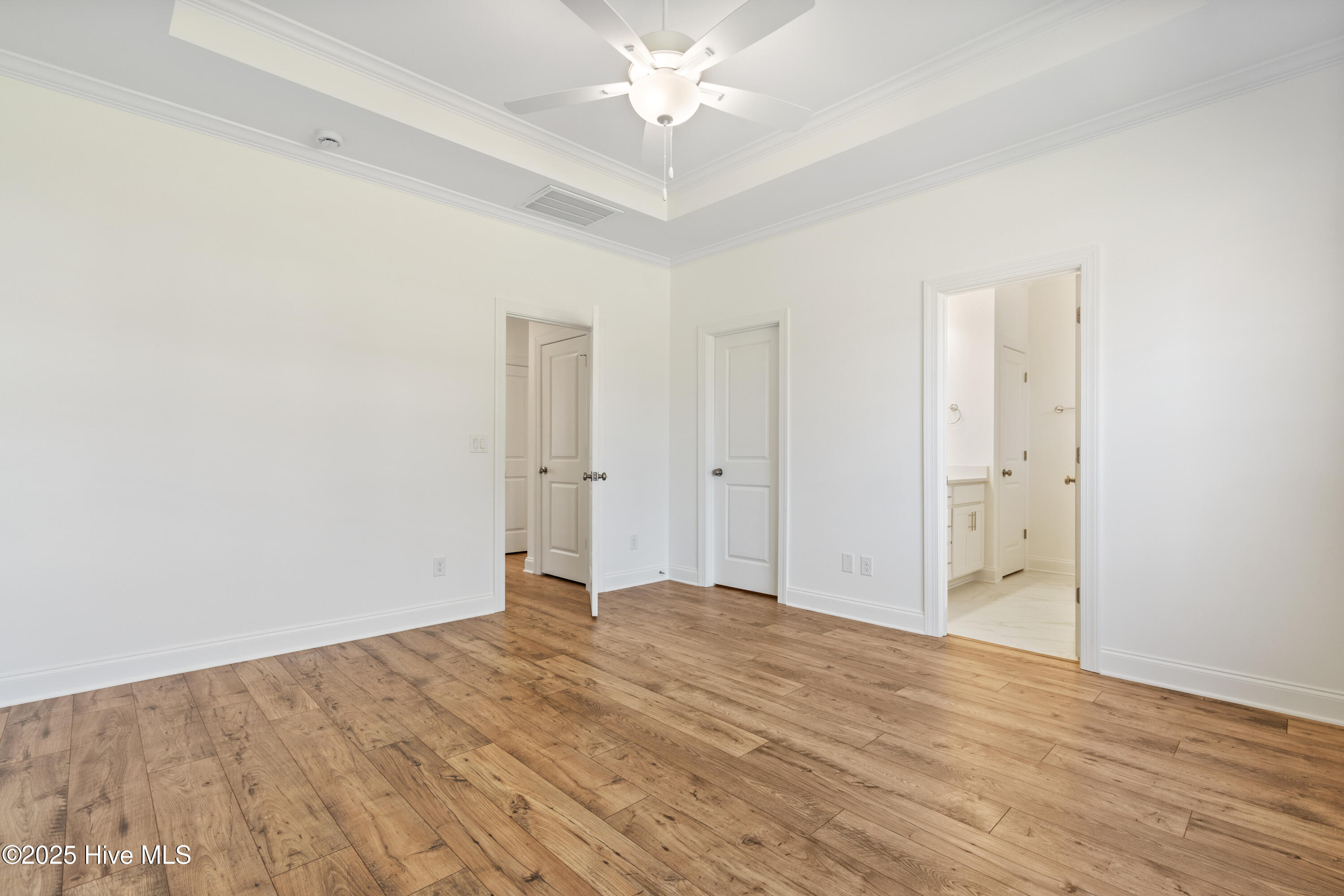 100515288 | Photo 17