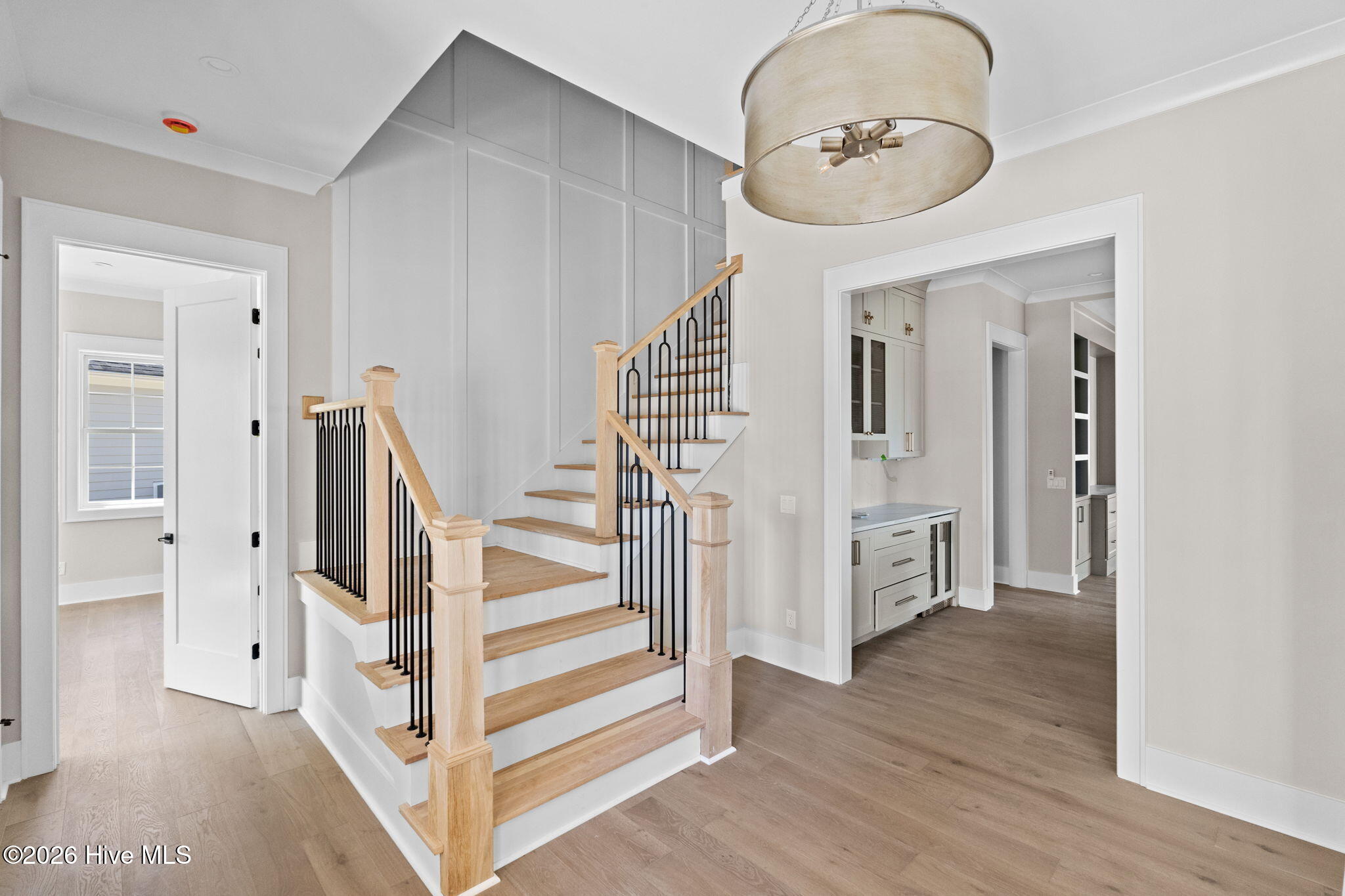 100536610 | Photo 22