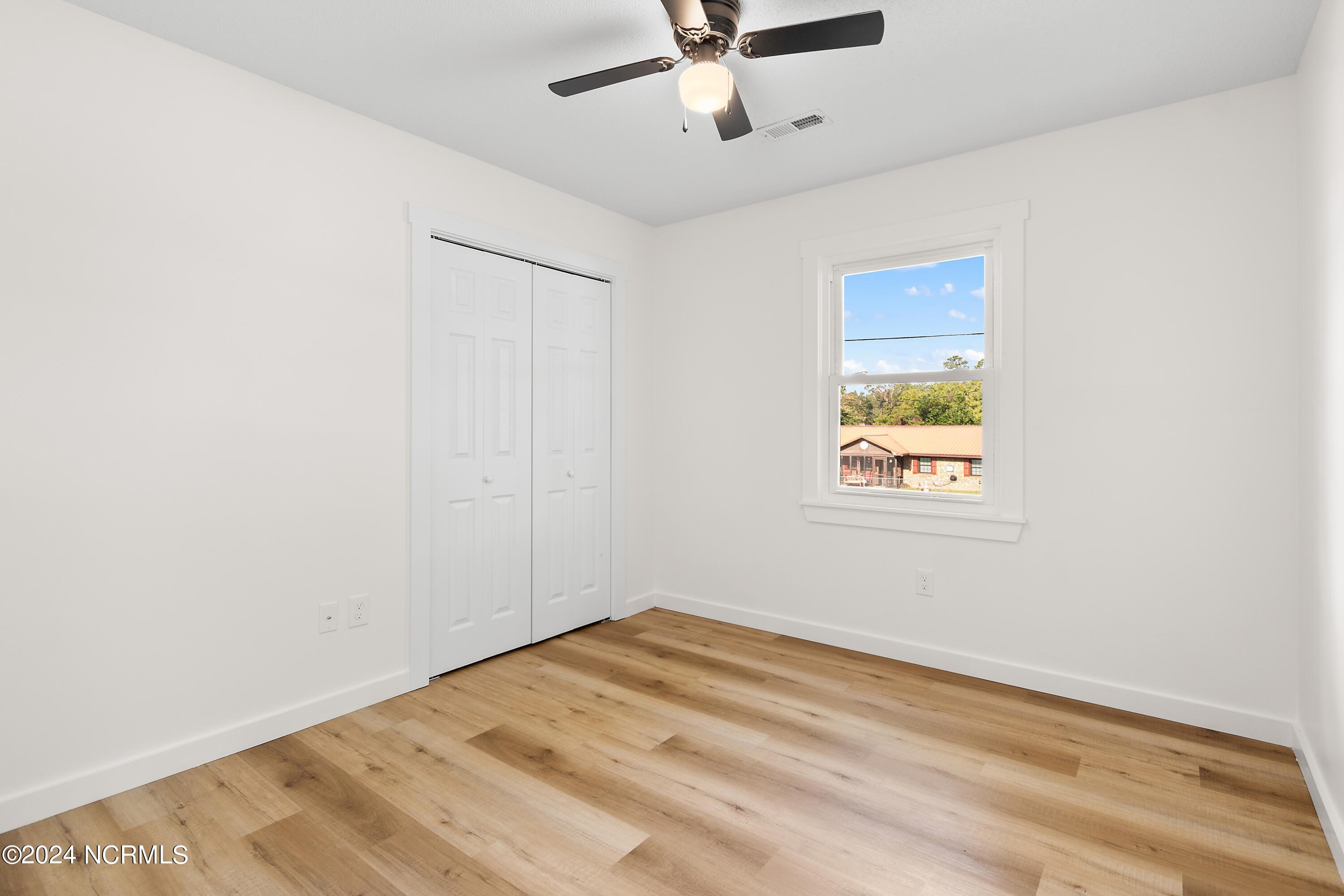 100563573 | Photo 30