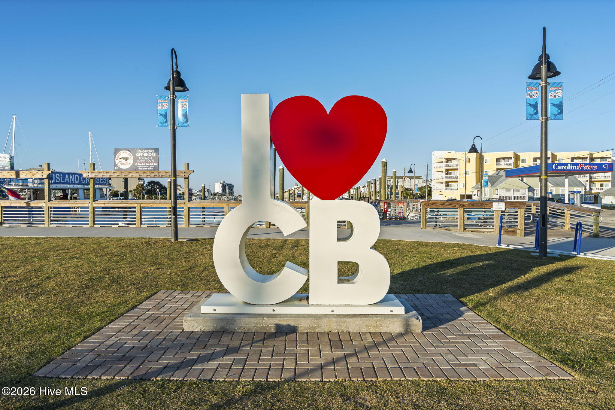 100553989 | Photo 50