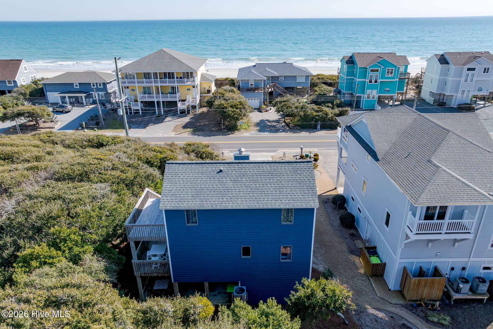 100552725 | Photo 62