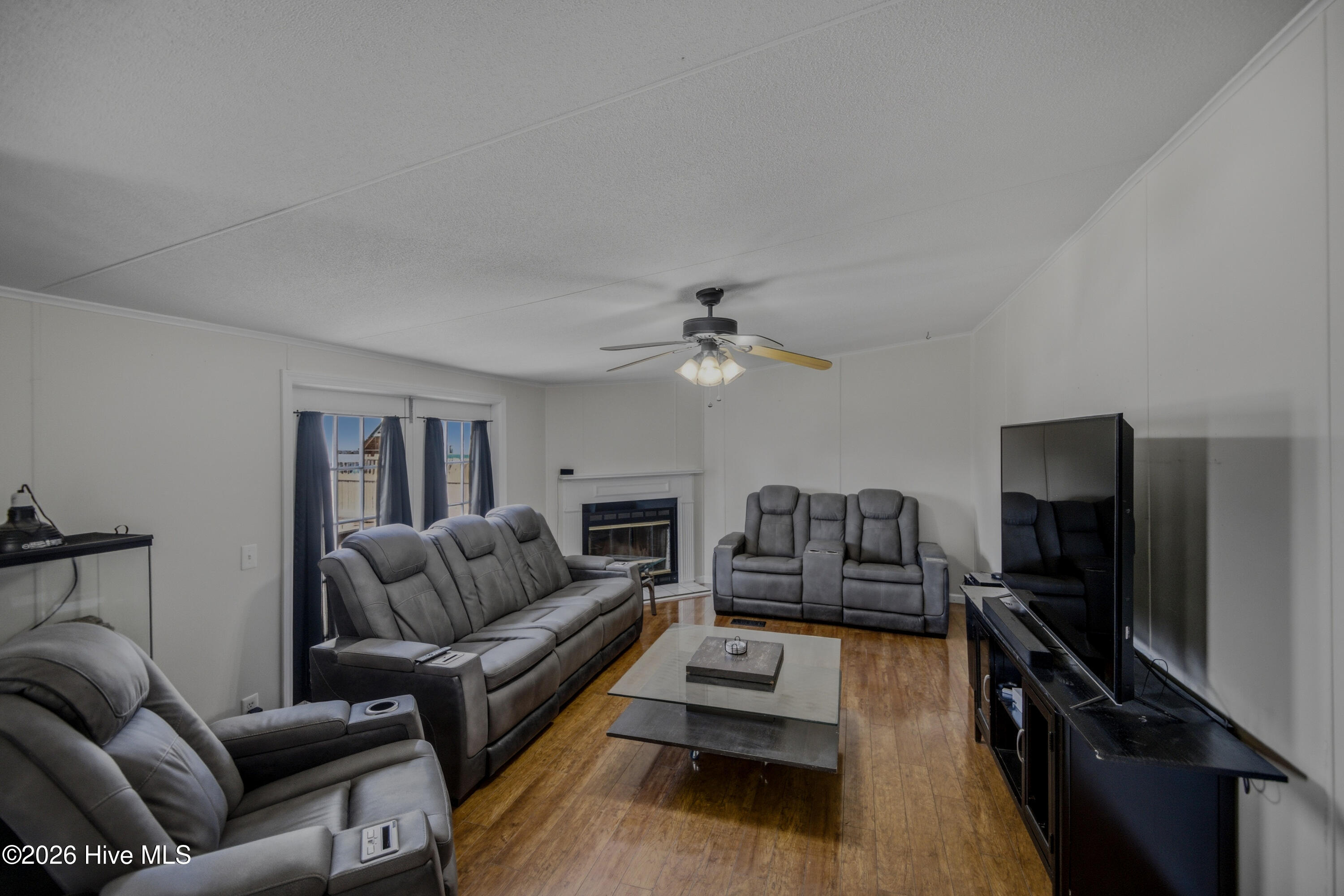 100566324 | Photo 19