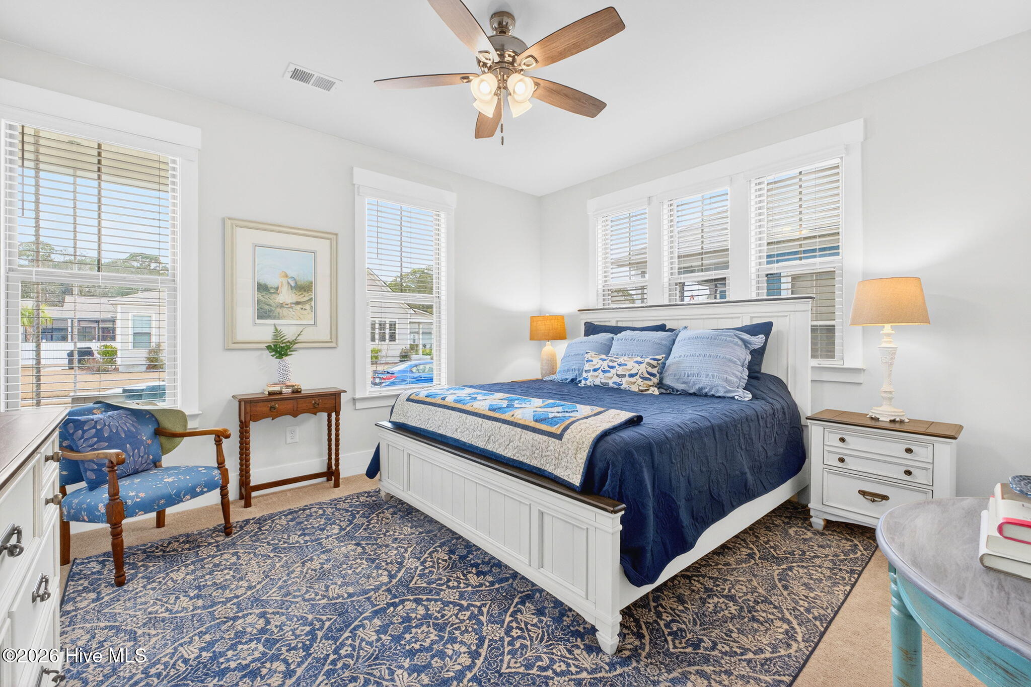 100553997 | Photo 16