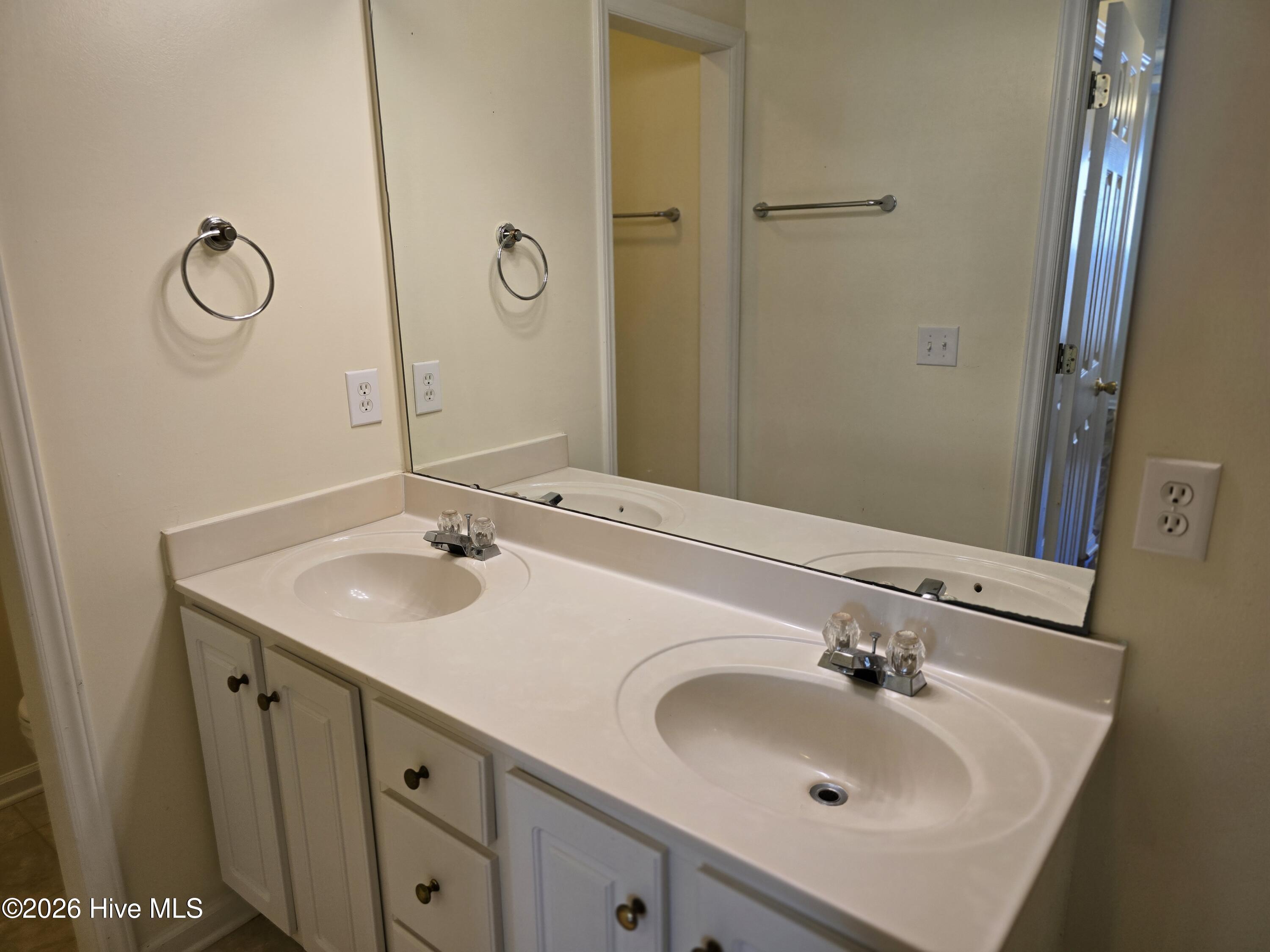 1200 Saint Charles Circle, Greenville, NC, 27834