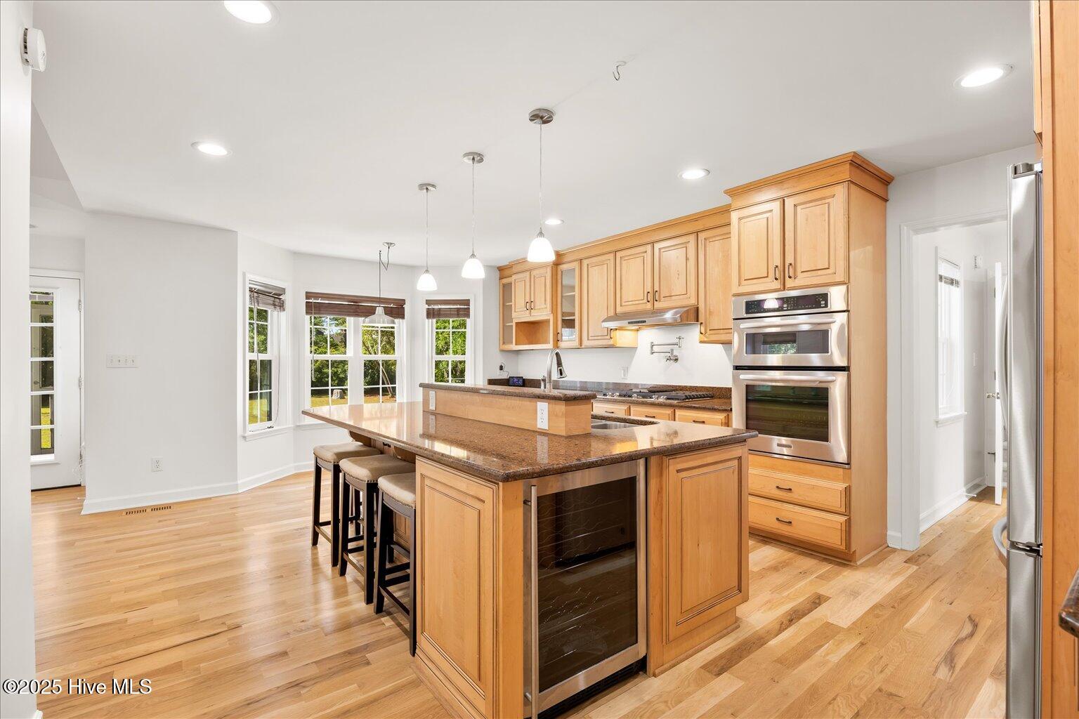 100535280 | Photo 20