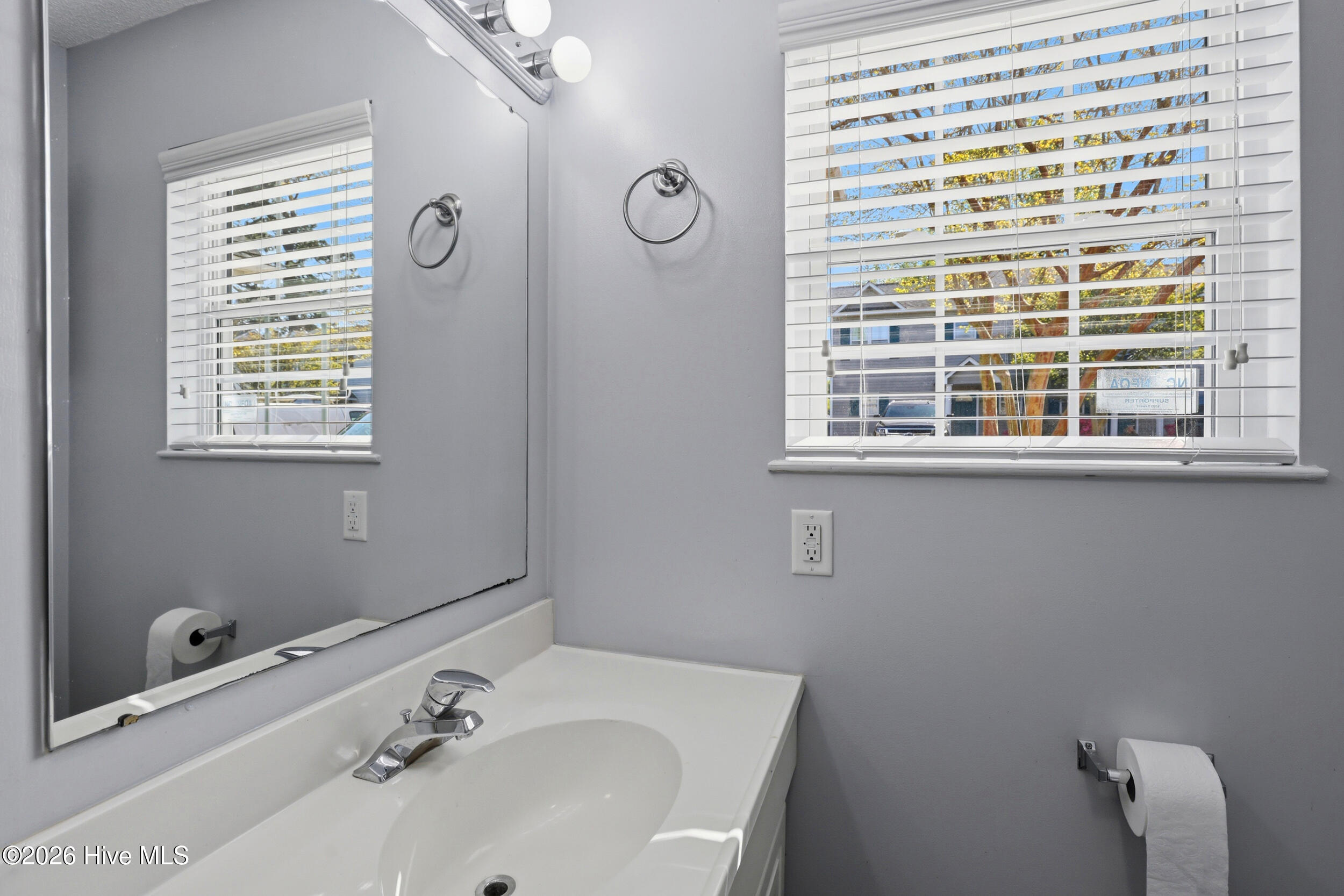 100564437 | Photo 19