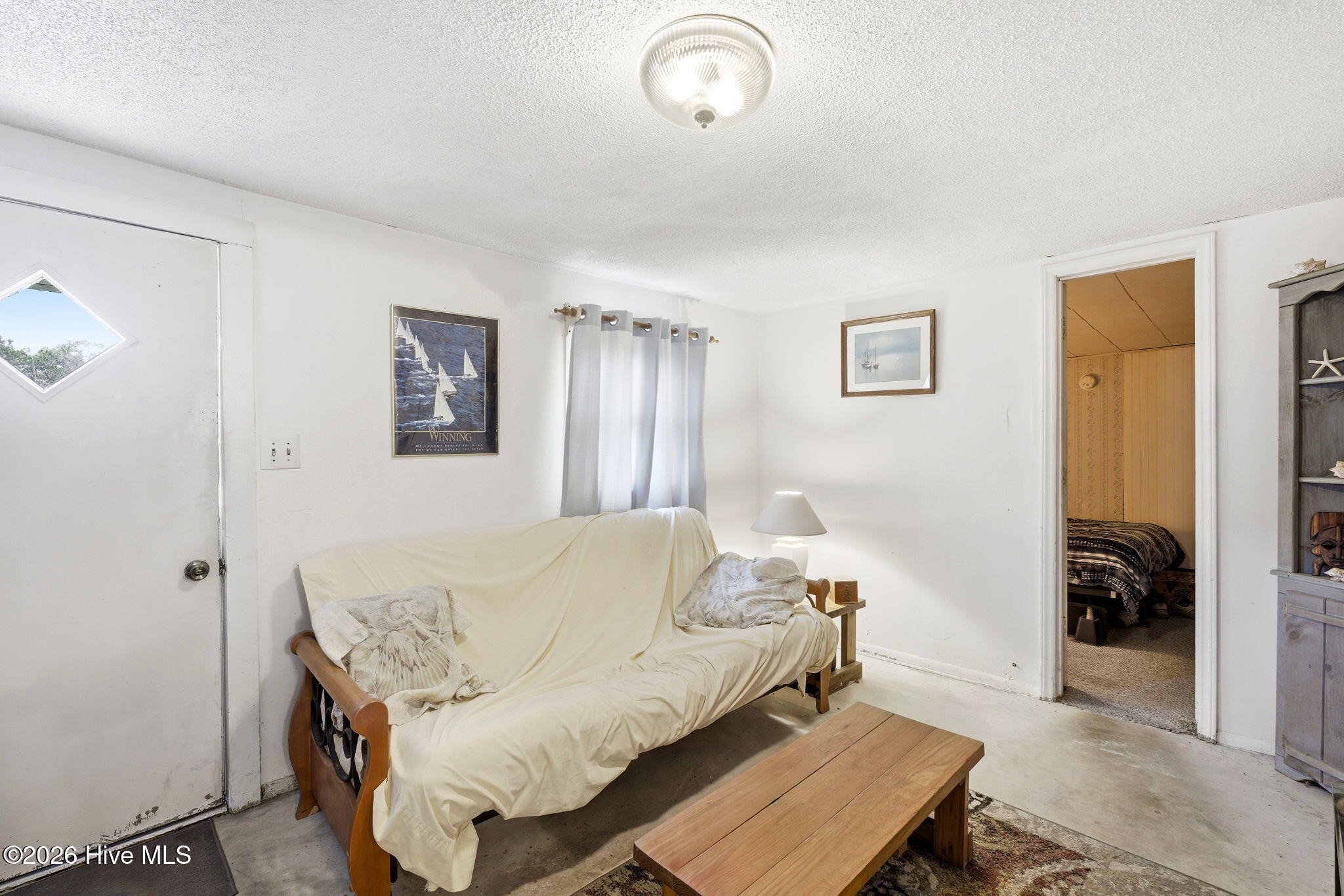 100558403 | Photo 41