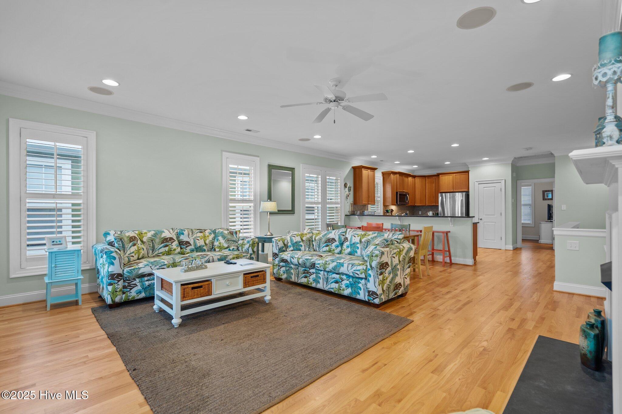 100488551 | Photo 10