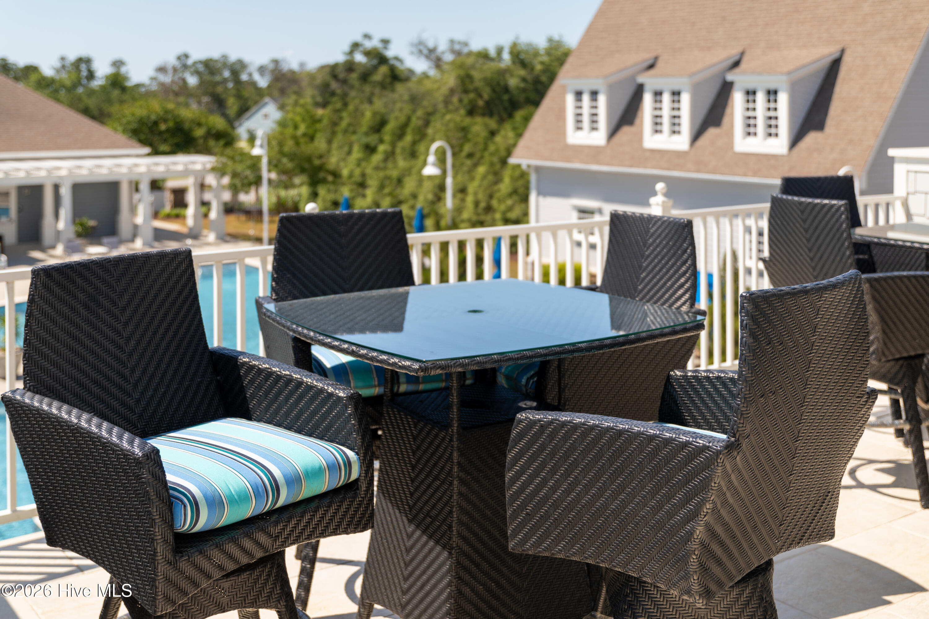 100552112 | Photo 53