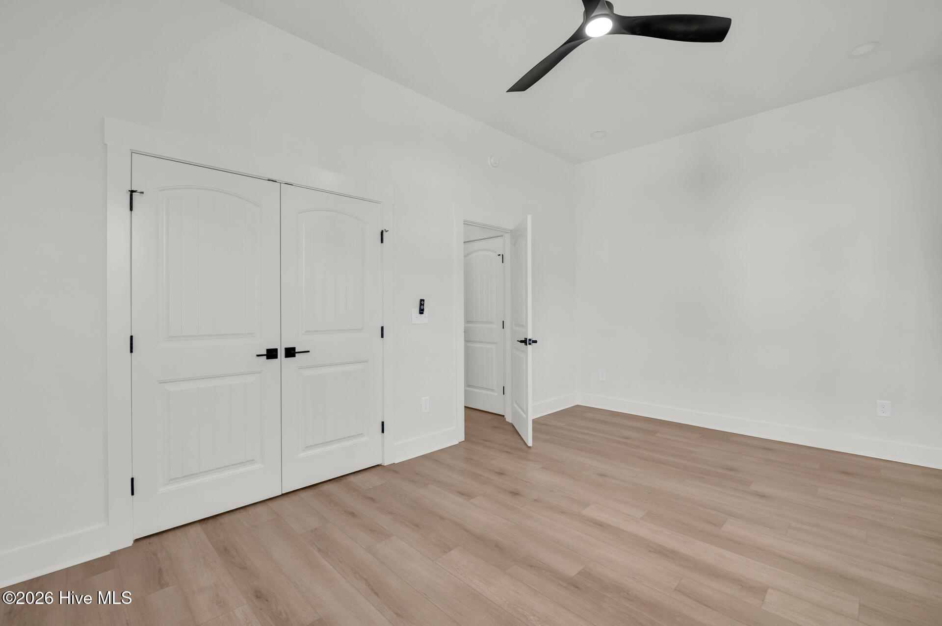 100542703 | Photo 21