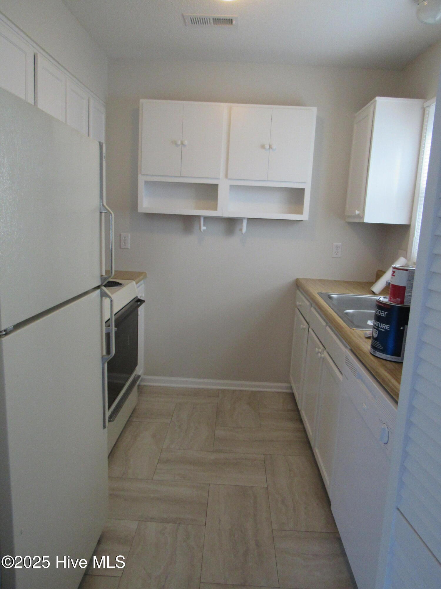 100547003 | Photo 10