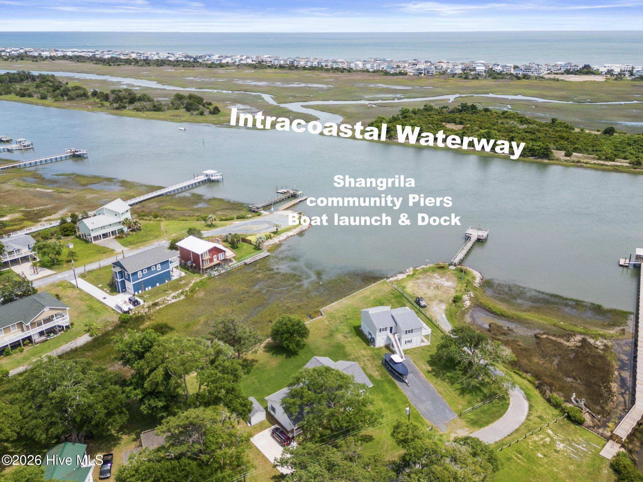 100561384 | Photo 38