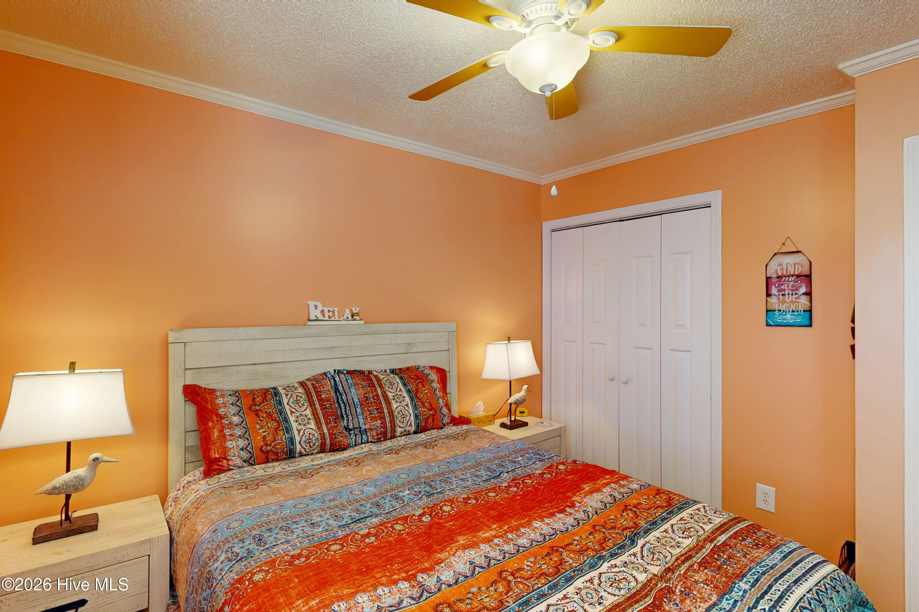 100566271 | Photo 16