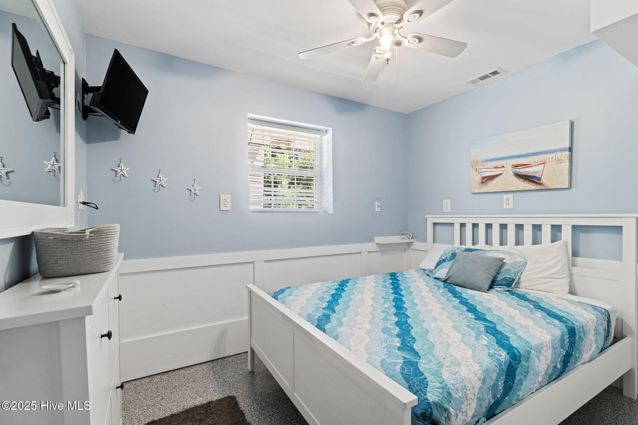 106 SE 44th Street, Oak Island, NC, 28465