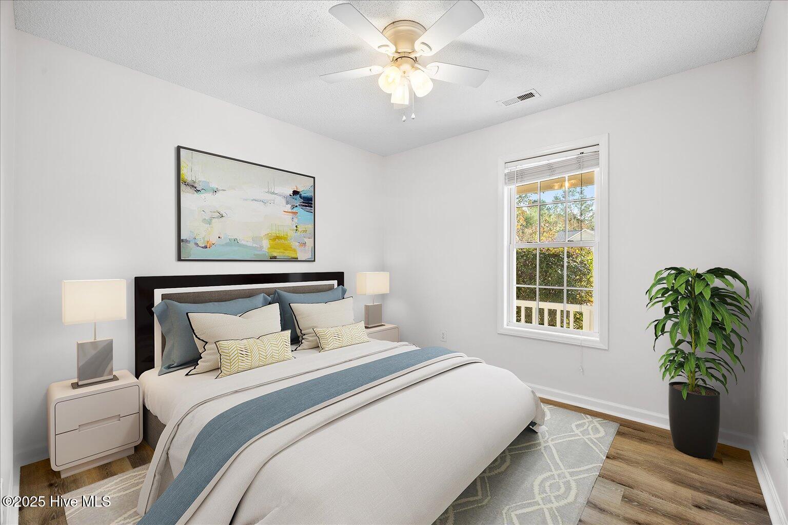 100540475 | Photo 16