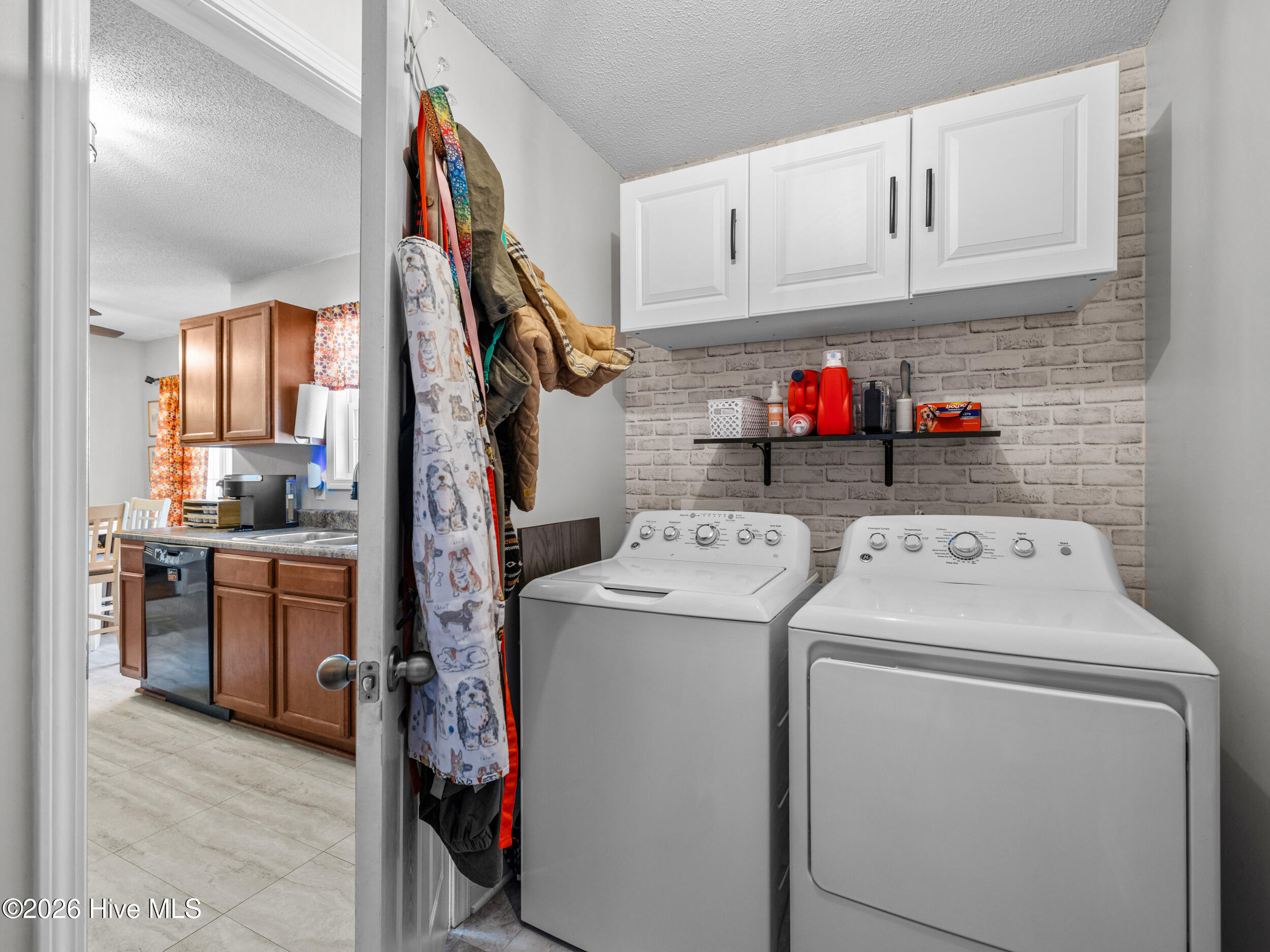 100554135 | Photo 20