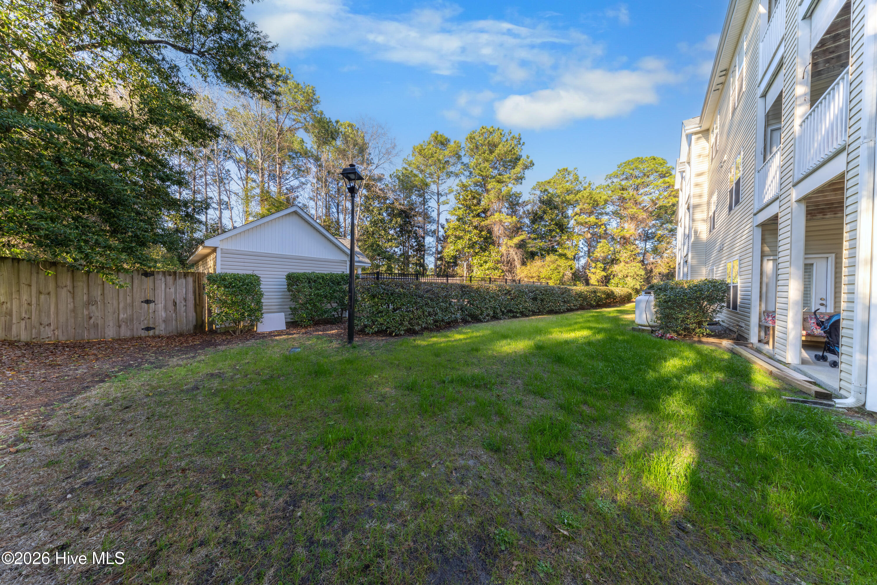 100557540 | Photo 48