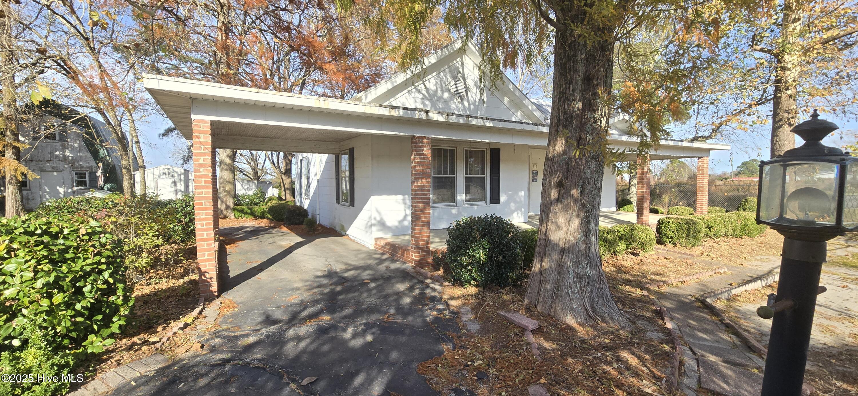 Homes for sale in Ayden, NC | 272 W Littlefield Rd, Ayden, NC 28513 | MLS# 100543541