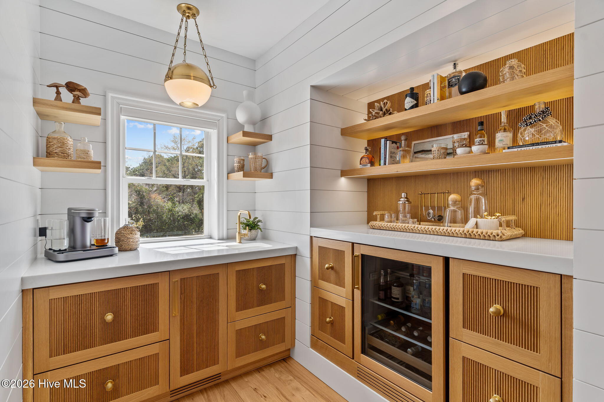 100561575 | Photo 41