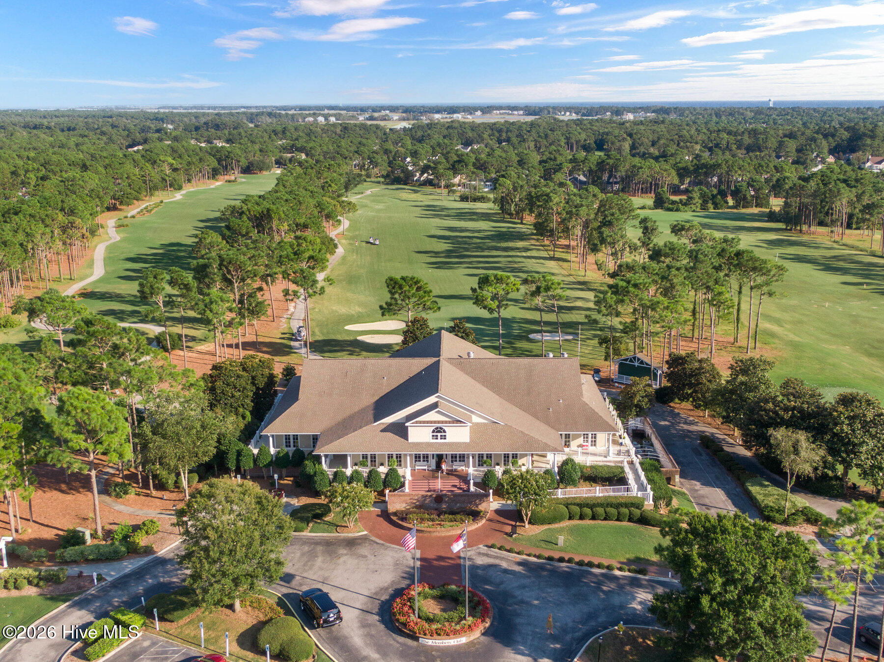 100558042 | Photo 102