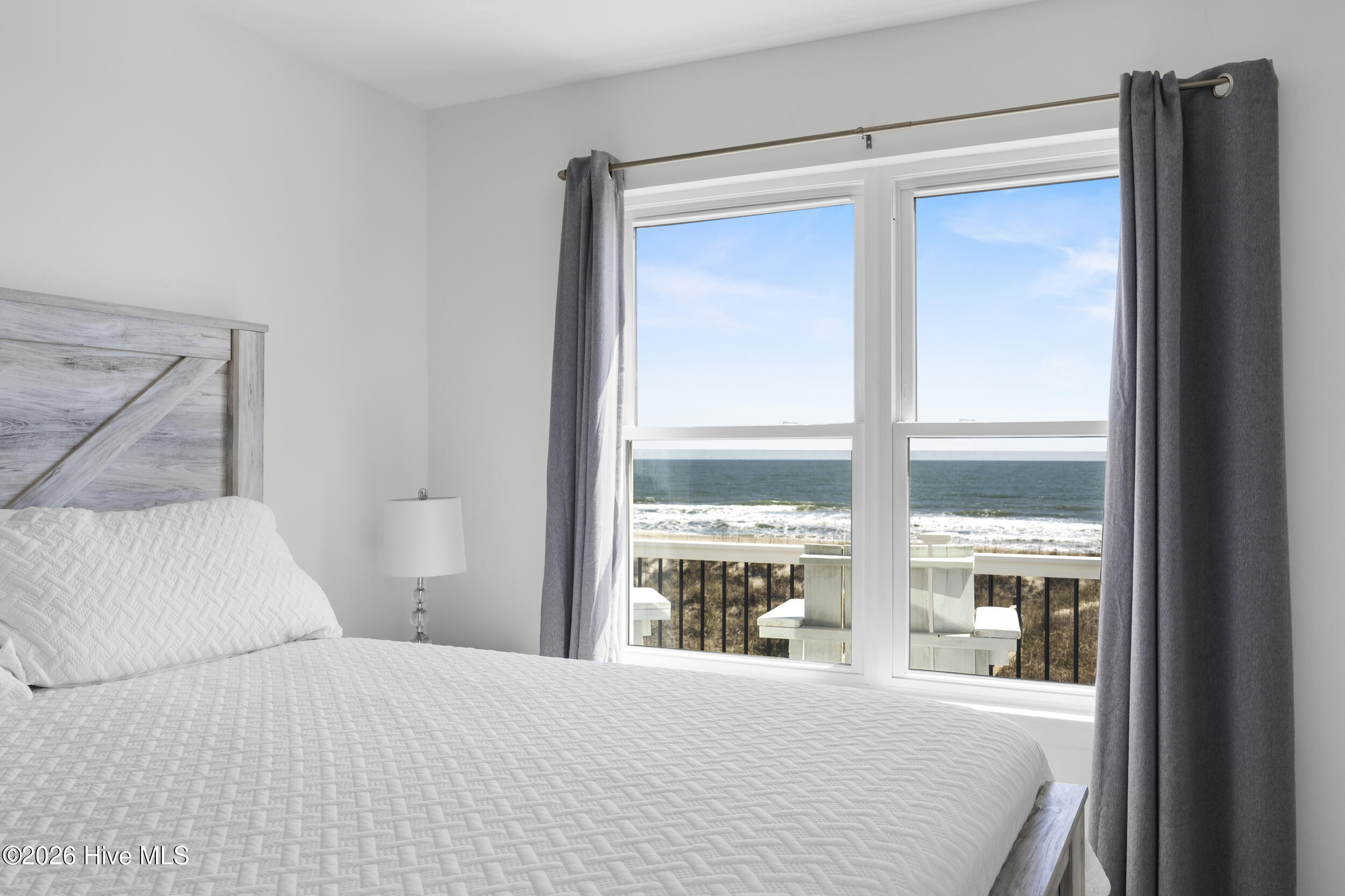 100561648 | Photo 27