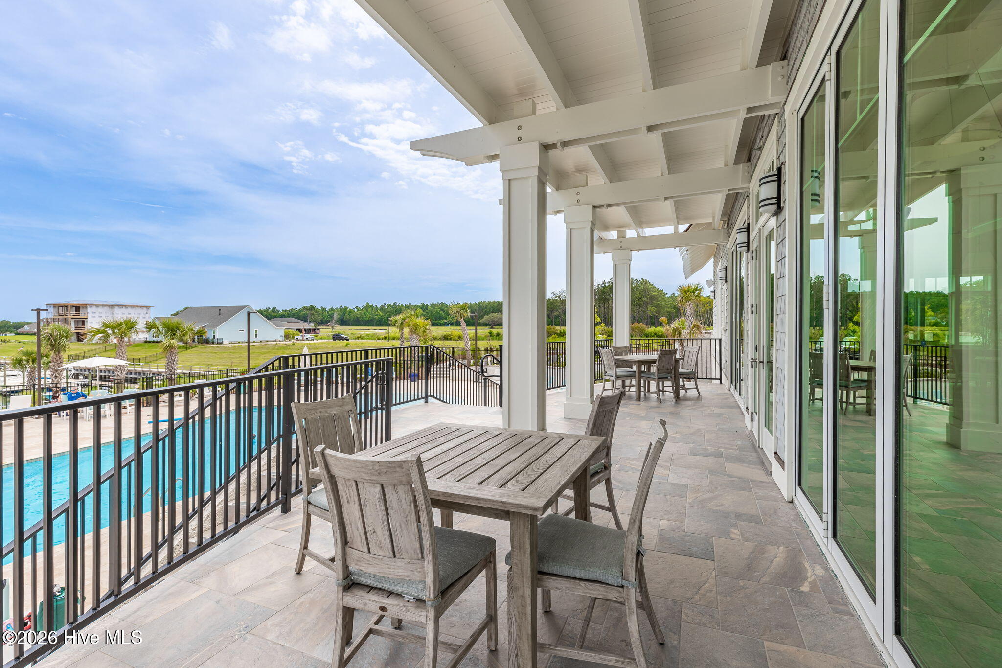 100558696 | Photo 21