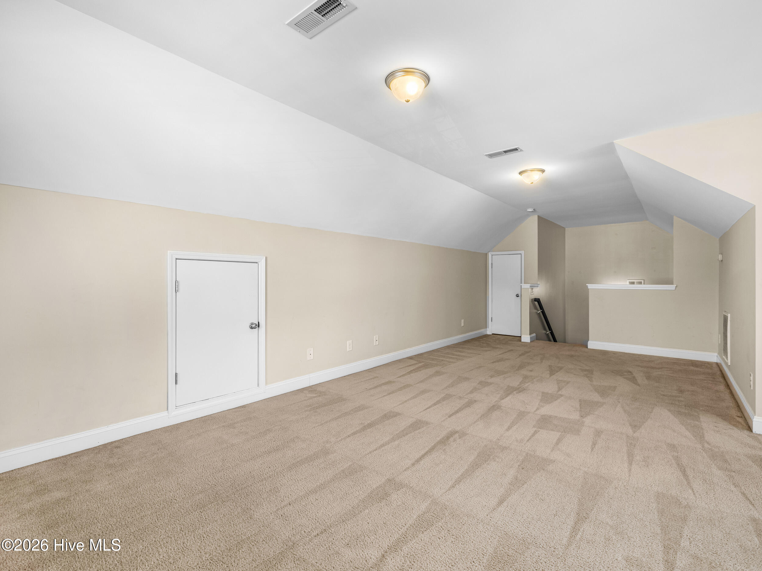 100562171 | Photo 47