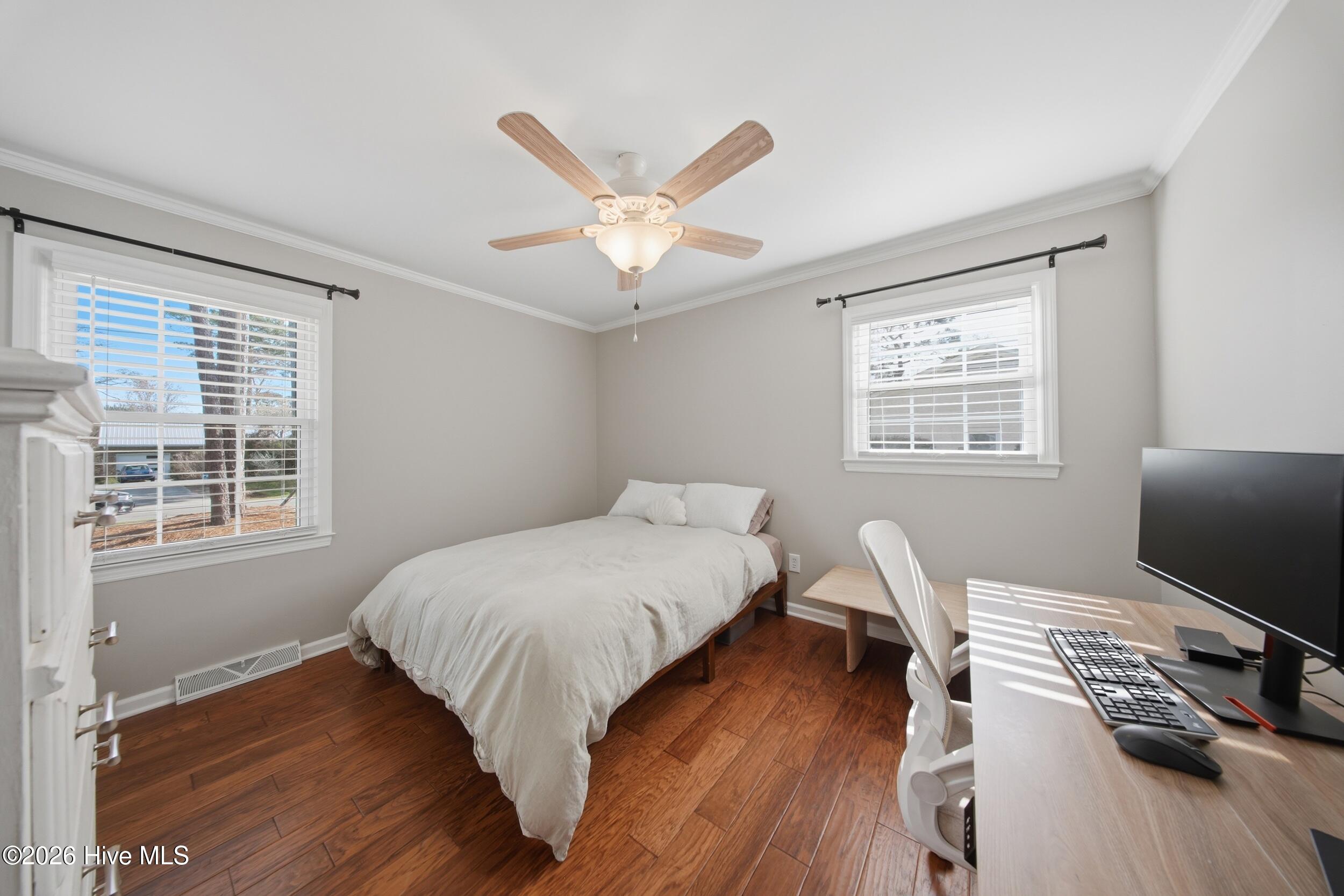 100561362 | Photo 37