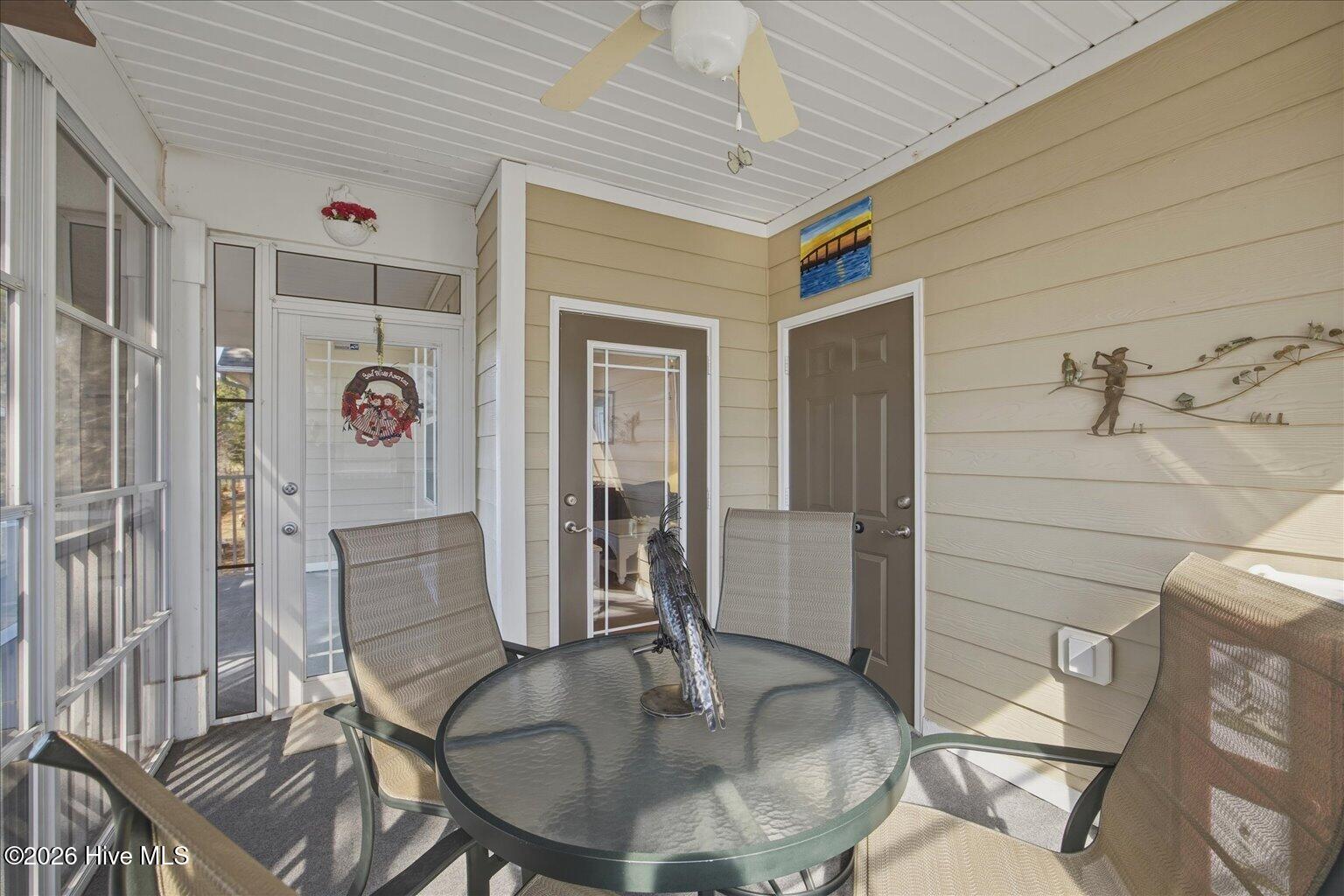 100558706 | Photo 14