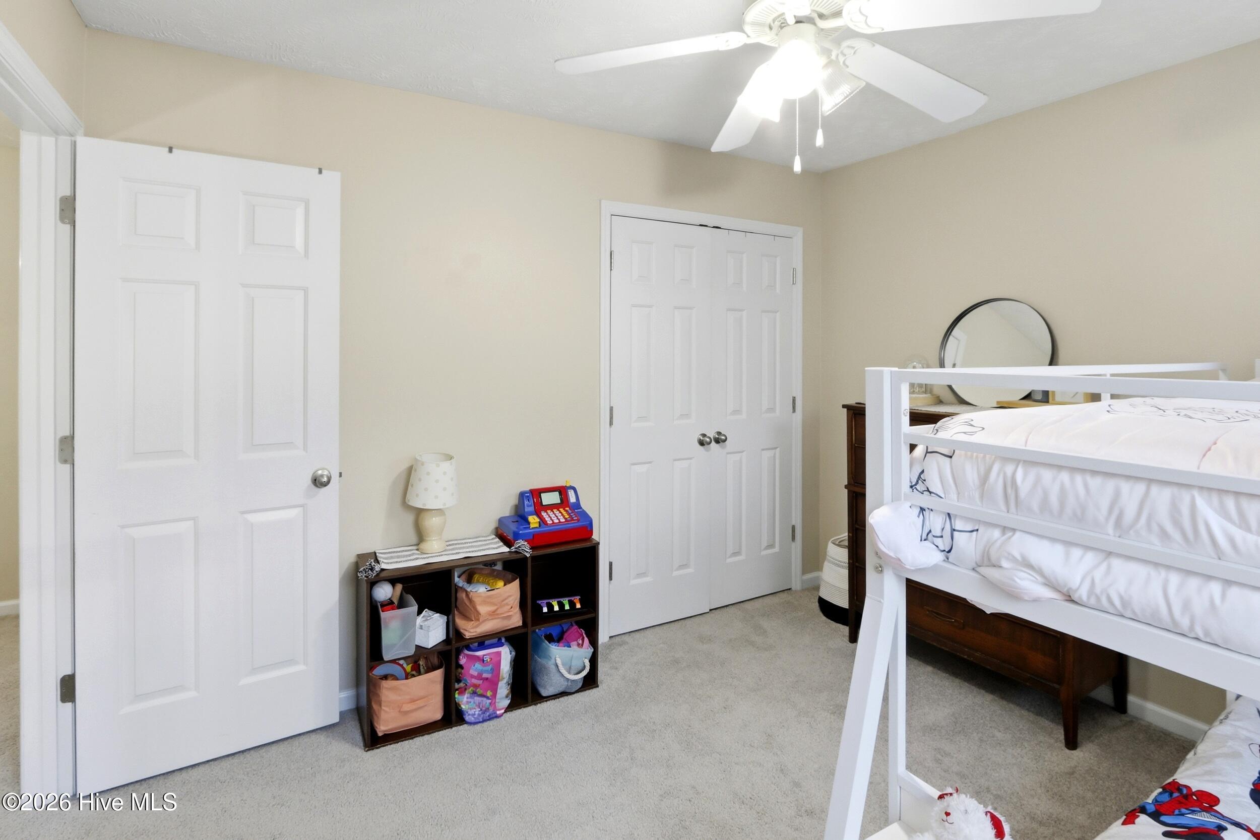 100551374 | Photo 38