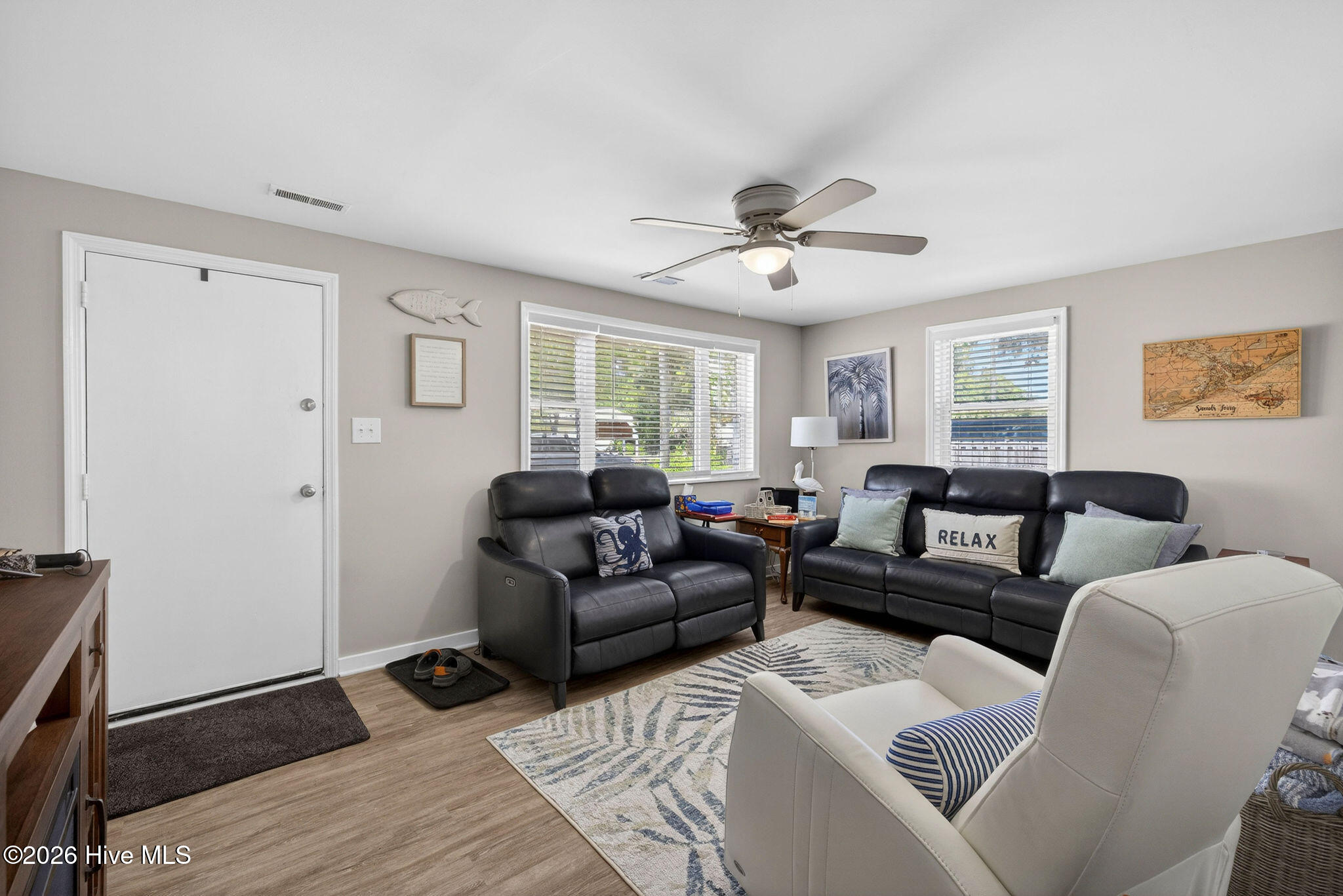 100570164 | Photo 18