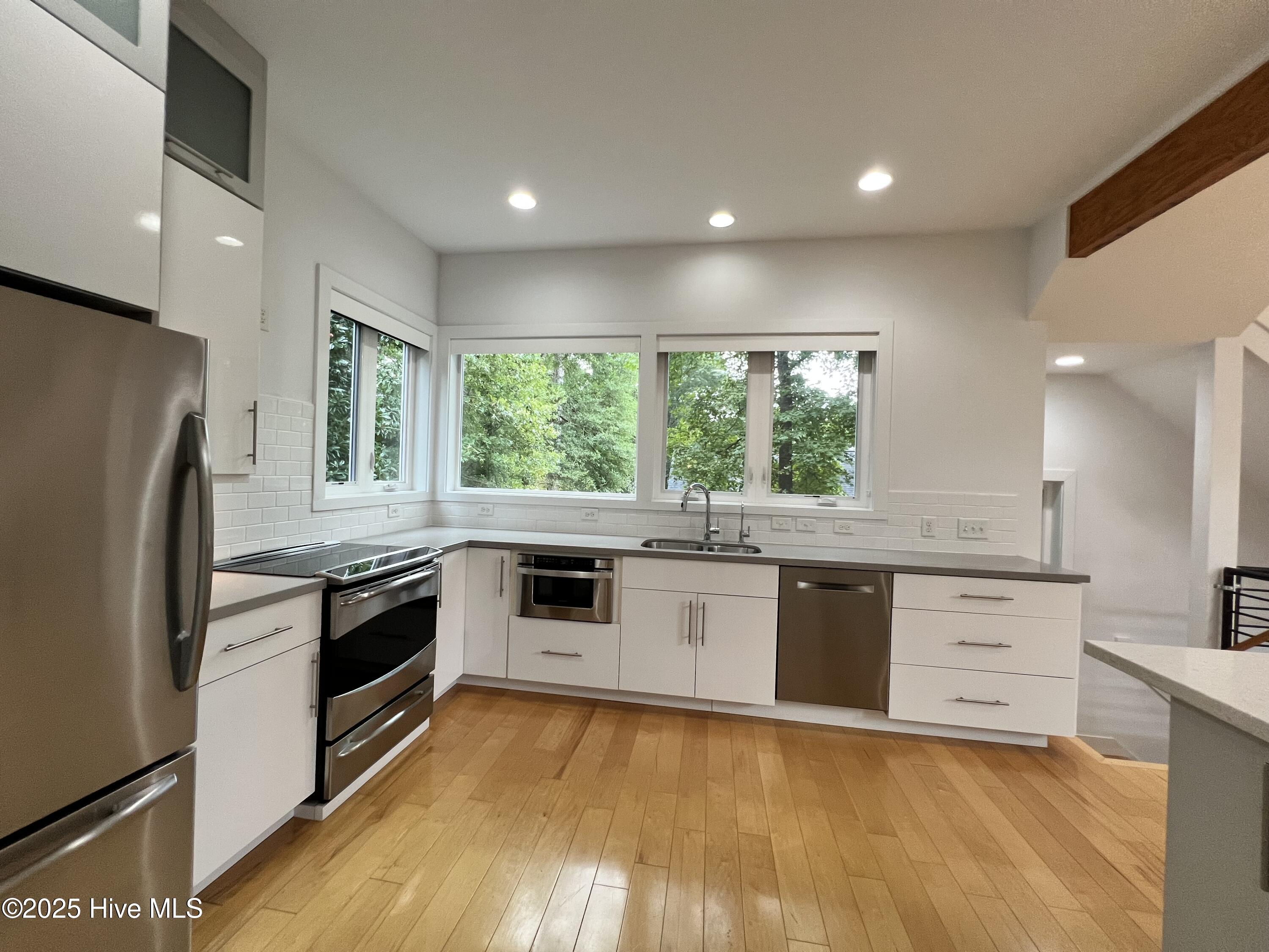 100546316 | Photo 10