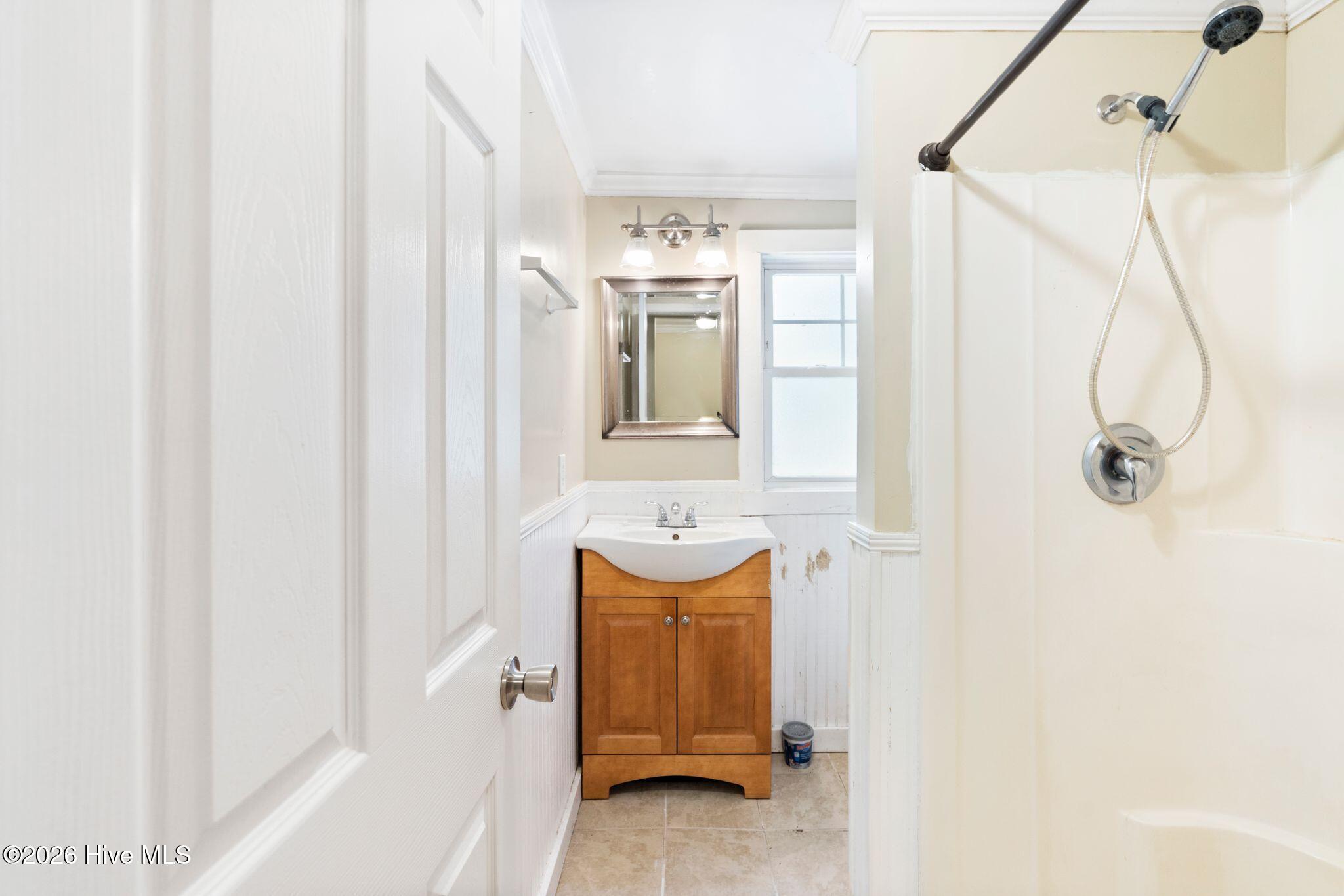 100563696 | Photo 22