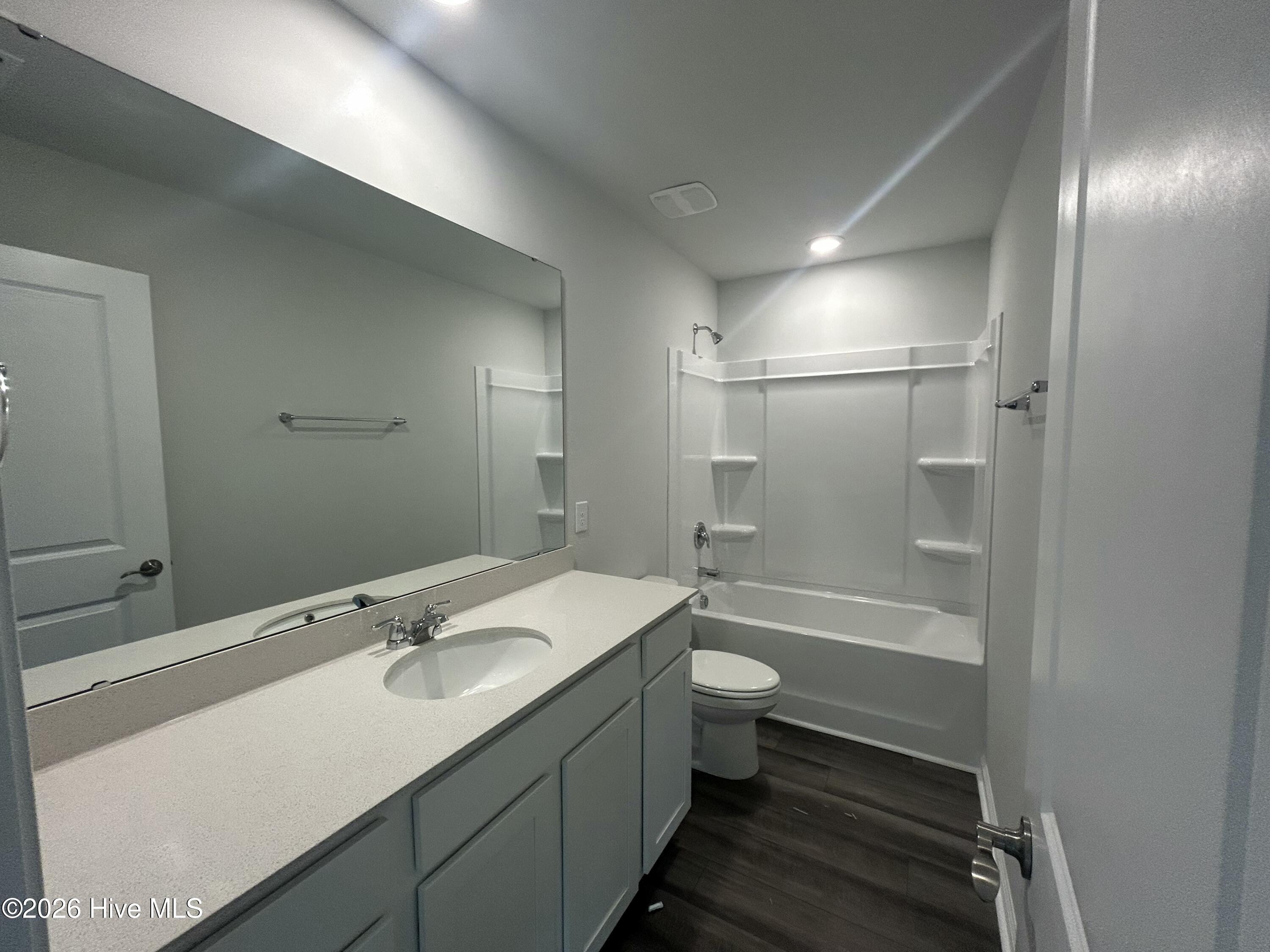 100550263 | Photo 19