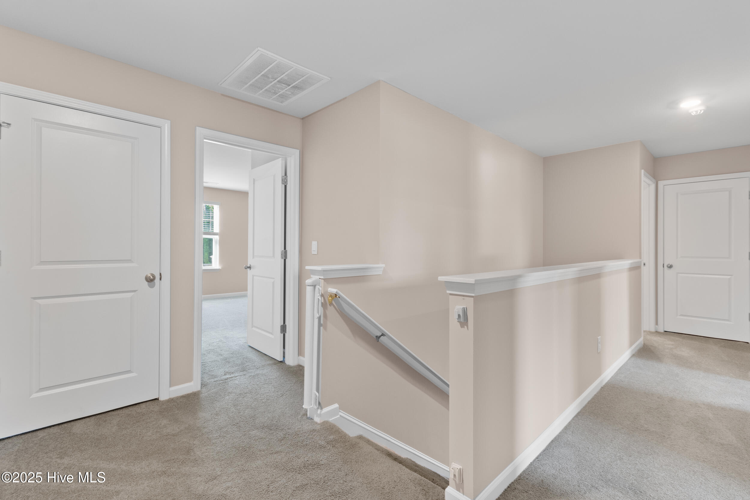 240 Windy Woods Way, Wilmington, NC 28401 – photo 19: 22_hallway