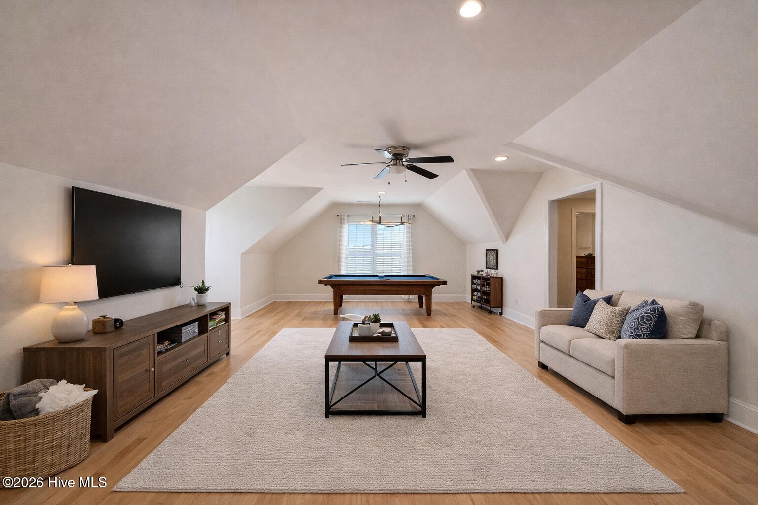 100550265 | Photo 68